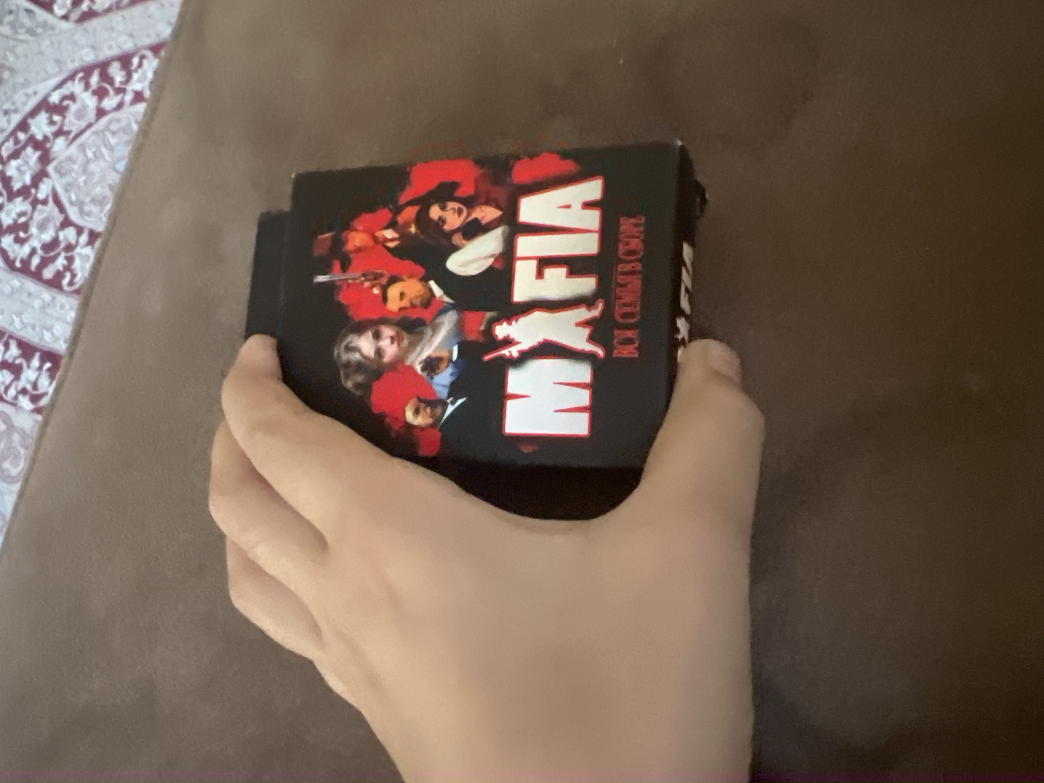 MAFIYA, FLIP, UNO stol o‘yinlari — do‘stlar davrasida o‘ynash uchun