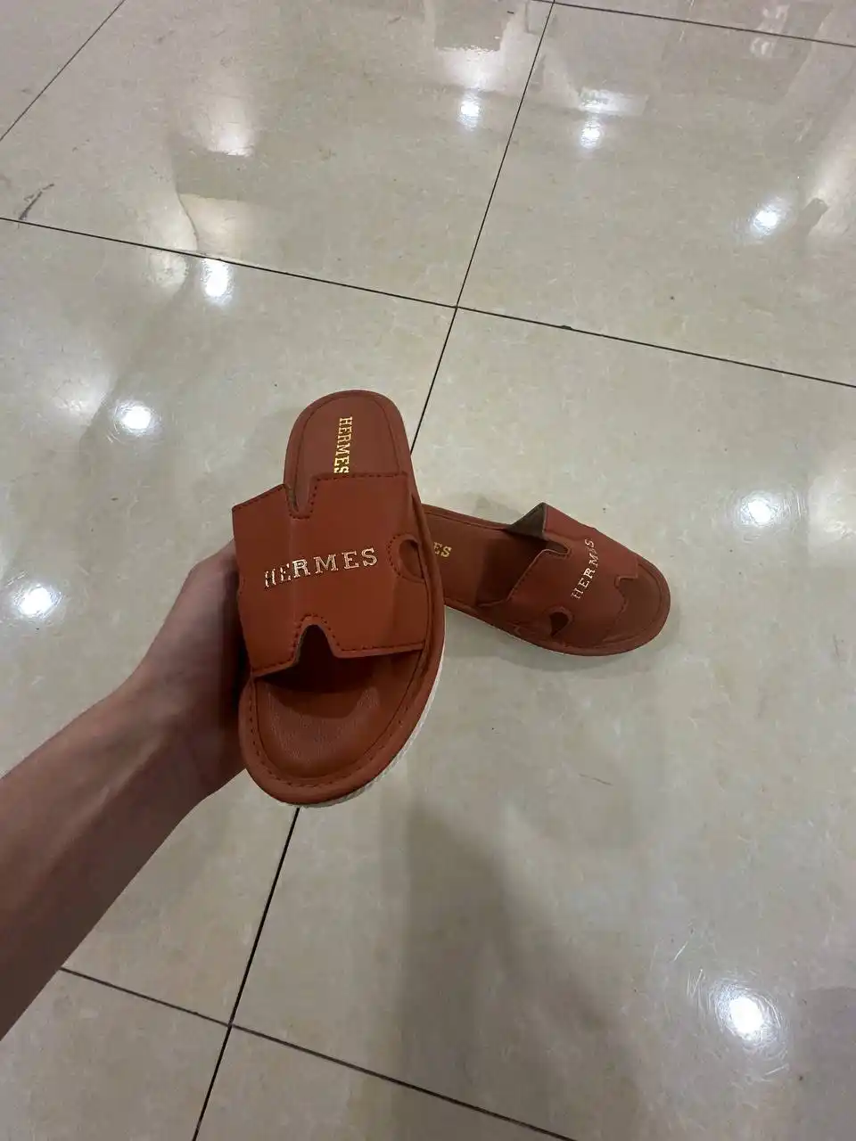 Hermes ayollar shippaklari, qizlar uchun, ko‘cha va sayohatlar uchun 