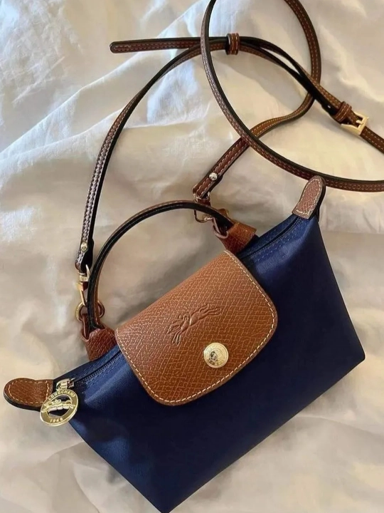 Сумка женская, в стиле мини Longchamp Le Pliage, компактная через плечо