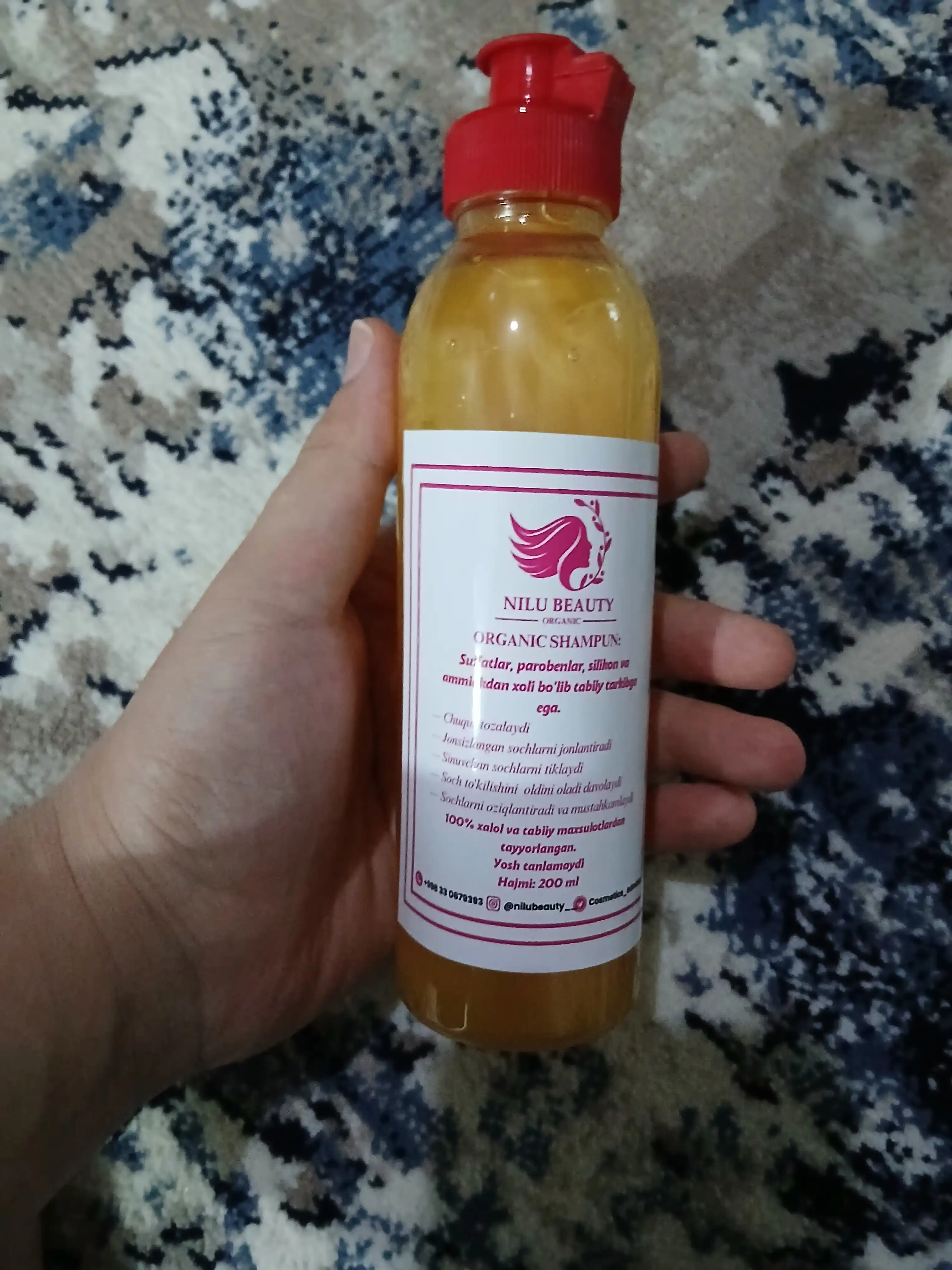 Натуральный шампунь без сульфатов, который укрепляет волосы и предотвращает их выпадение.