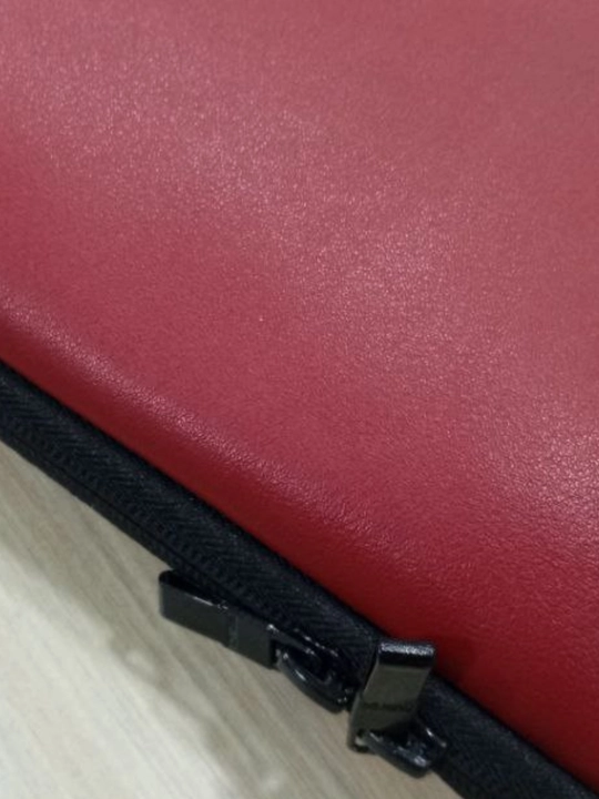 Чехол для ноутбуков 15.6" CAVENTO Slim, эко-кожа, противоударный, компактный