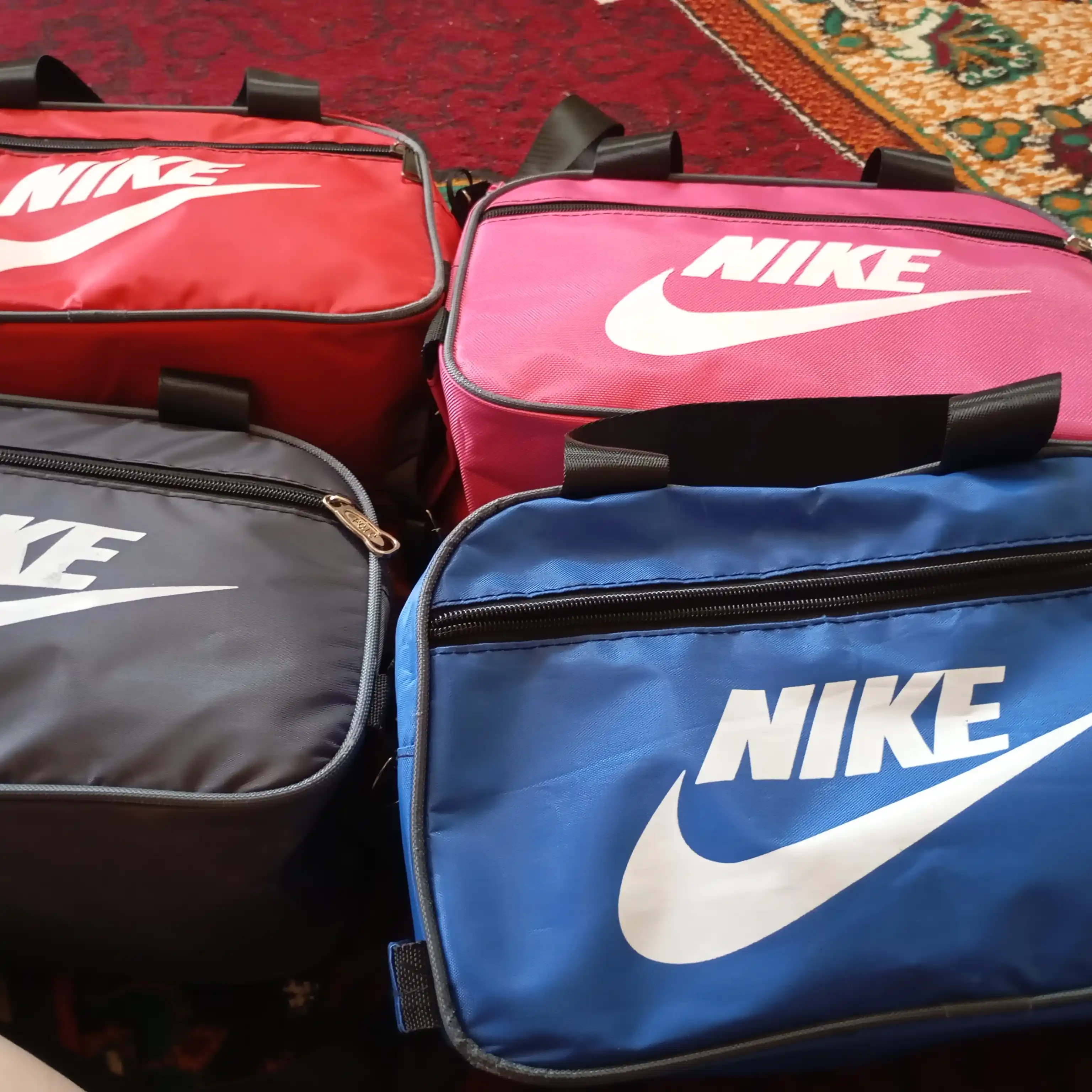 Erkaklar va ayollar sport sumkasi