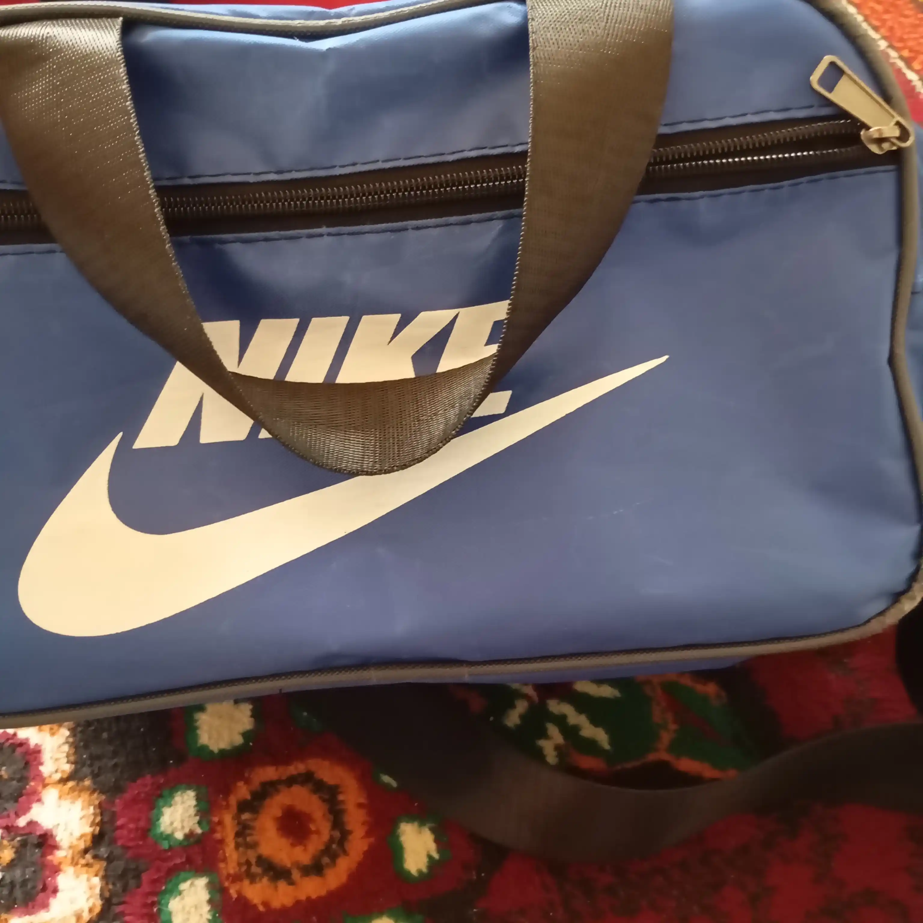 Erkaklar va ayollar sport sumkasi