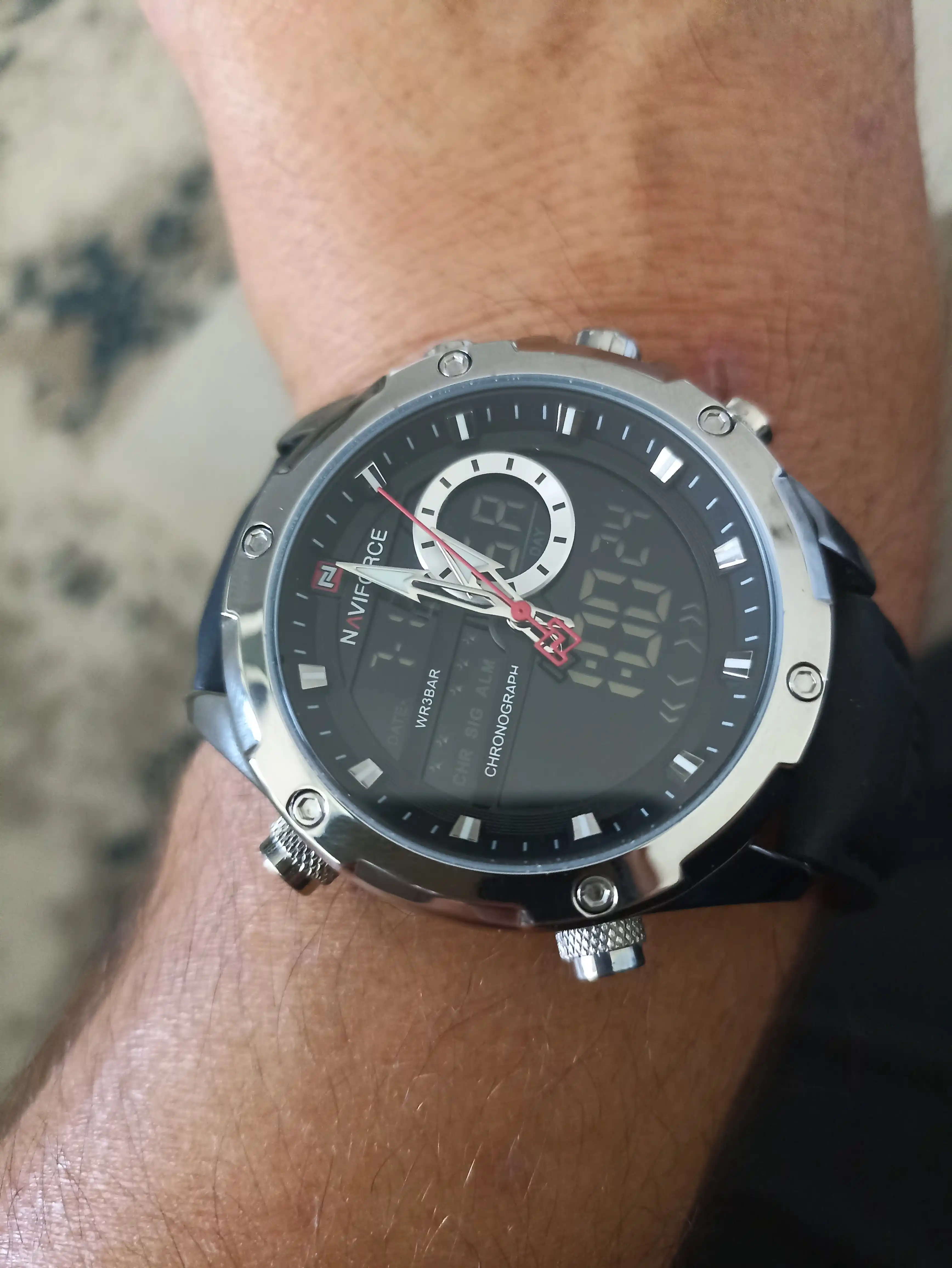 Часы кварцевые мужские Naviforce Dual 9208