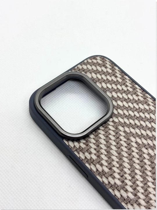 Чехол с плетёным узором для iPhone 11, 12, 13, 14, 15, 16, 16 Pro, 16 Pro Max