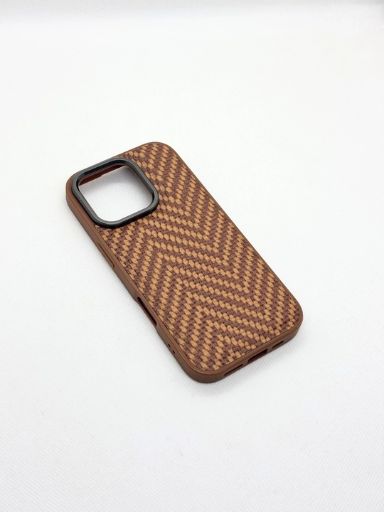 Чехол с плетёным узором для iPhone 11, 12, 13, 14, 15, 16, 16 Pro, 16 Pro Max