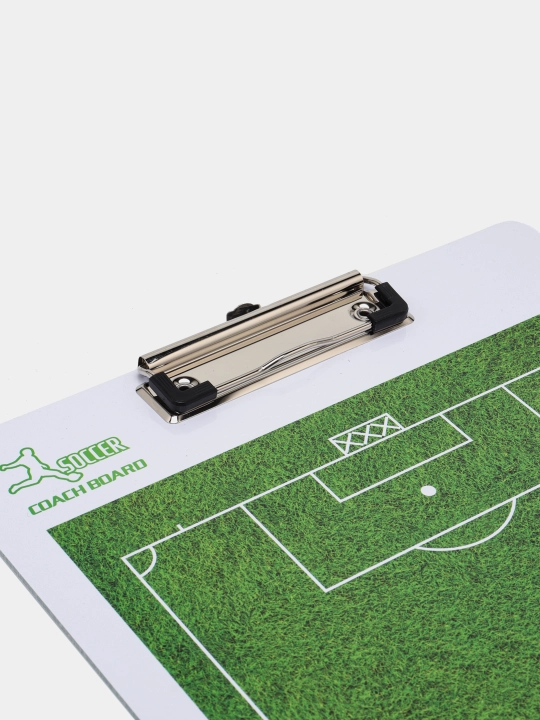 Murabbiylar uchun futbol plansheti — taktik doskali