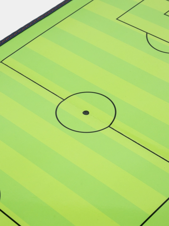 Murabbiylar uchun futbol plansheti — taktik doskali
