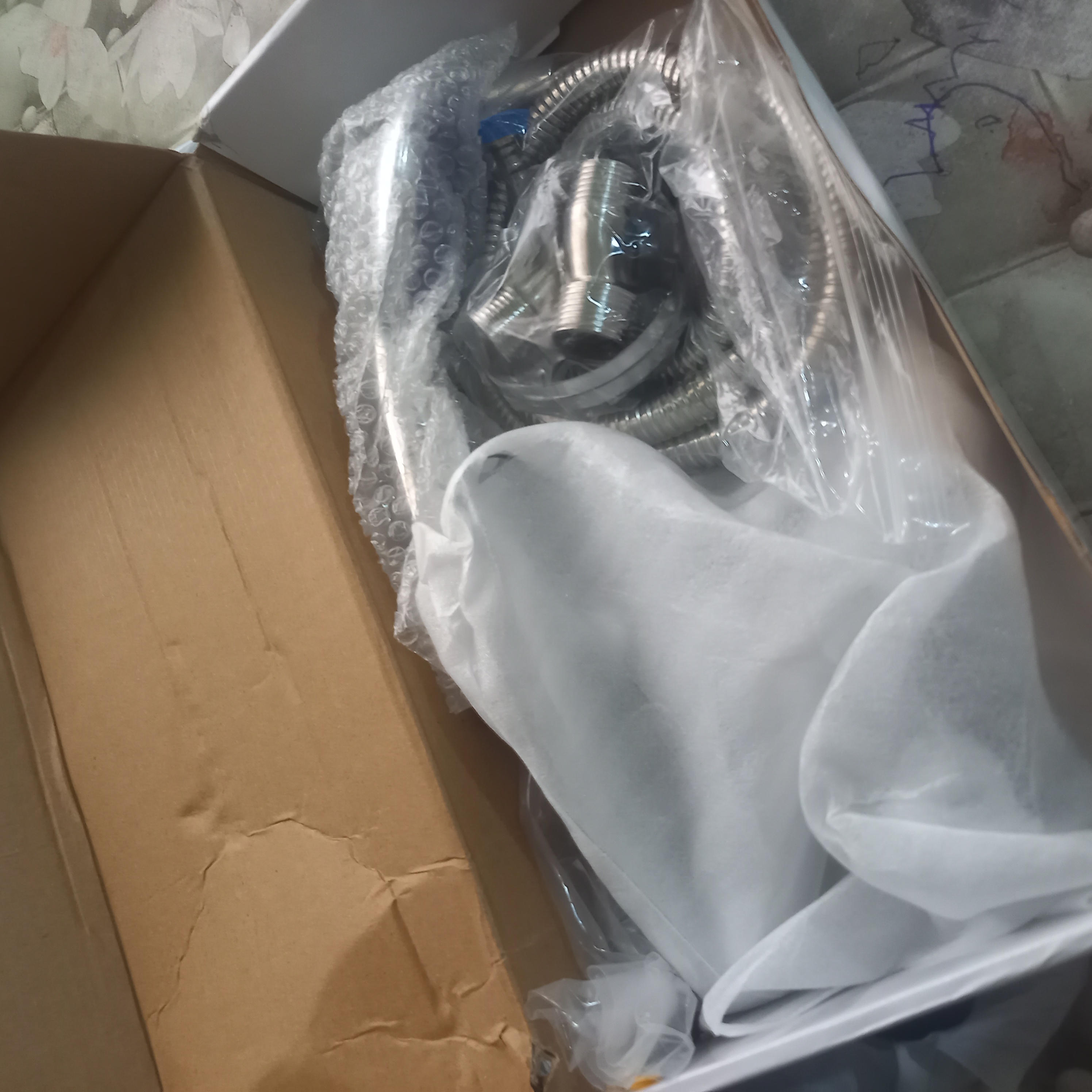 Smesitel vanna uchun HUMO+3 xil rejimli leyka, aralashtirgich