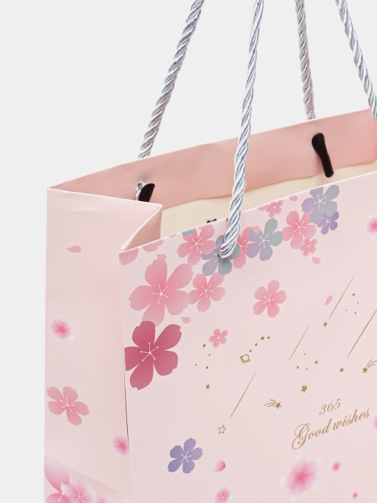 Sovg'a paketlari qalin karton 23x18 sm, mustahkam va qulay
