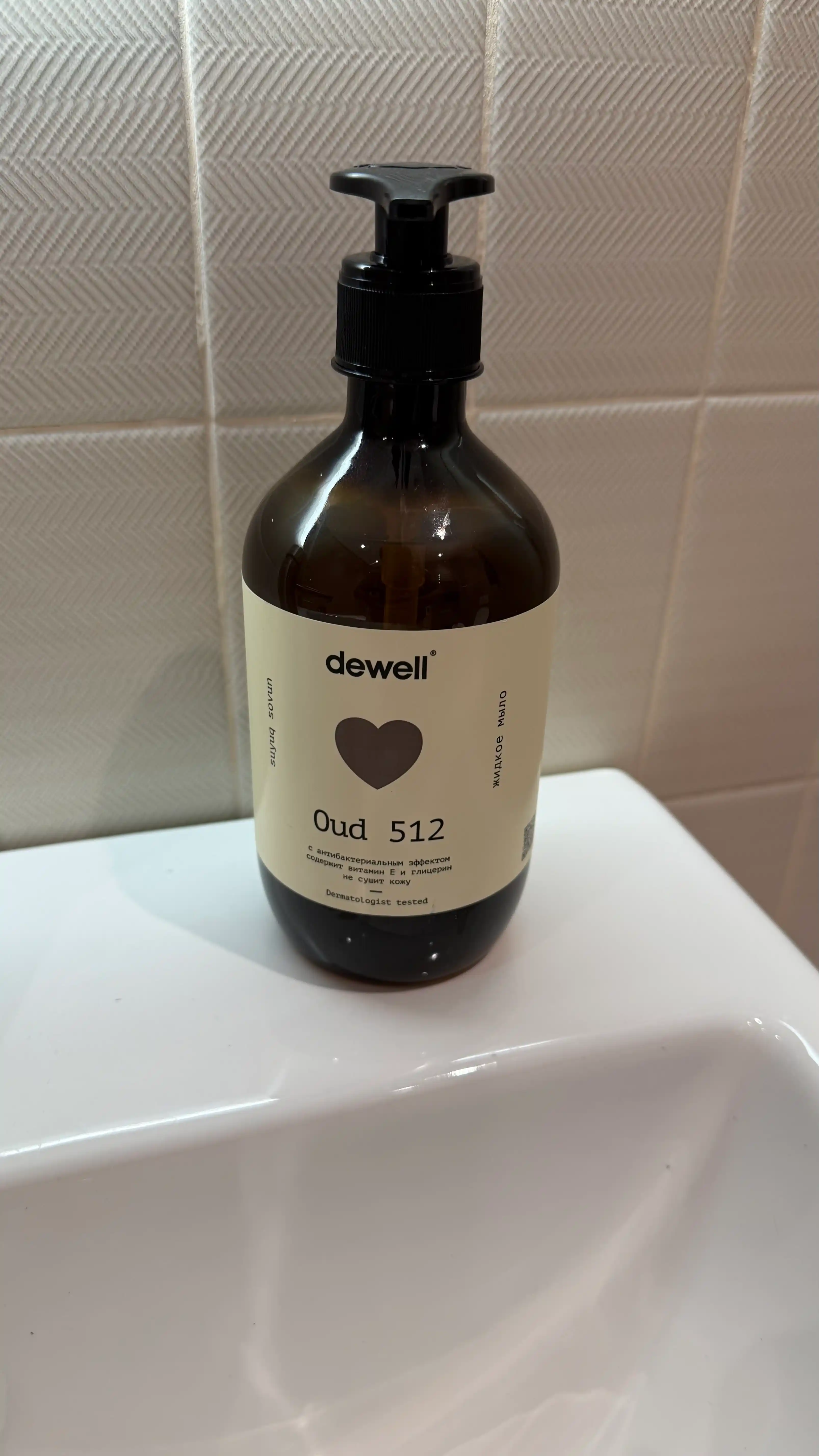 Suyuq sovuni Dewell, Oud 512 aromali, 500 ml