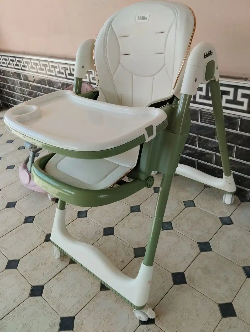 Детский стульчик для кормления KIDILO  KD-006
