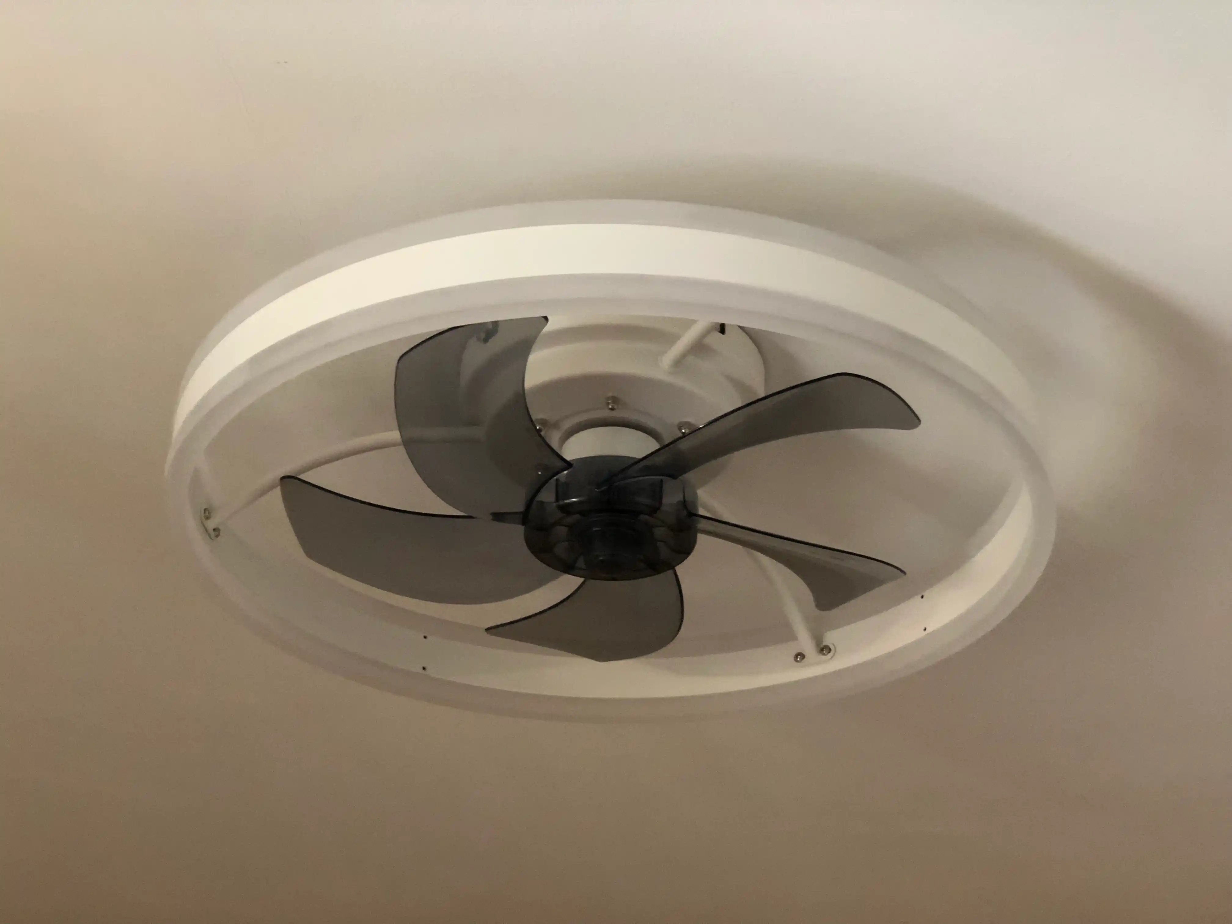 Ventilyator lyustra LED qandil, 6 xil yoritish rejimi, oshxona, zal va yotoqxona uchun mos