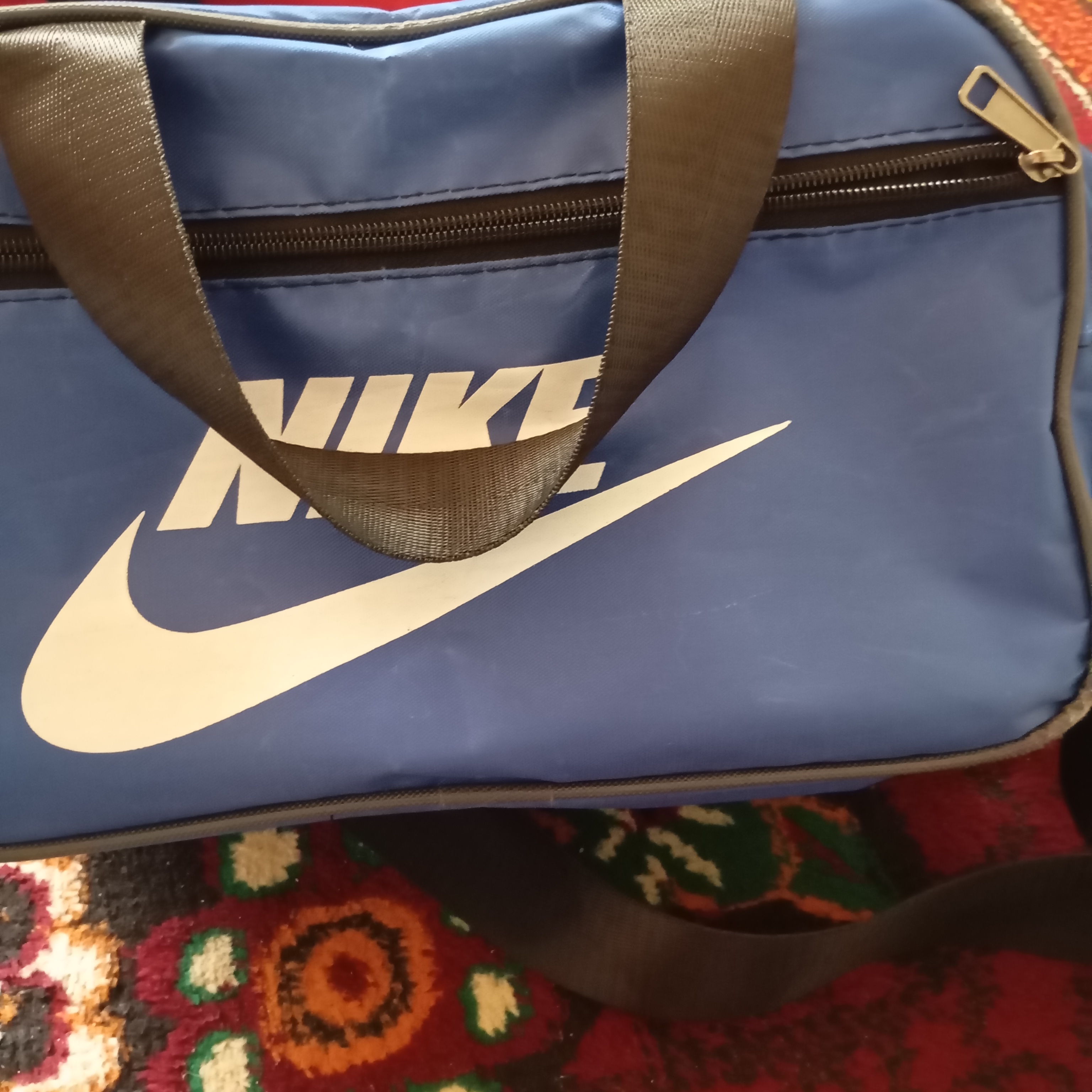 Erkaklar va ayollar sport sumkasi