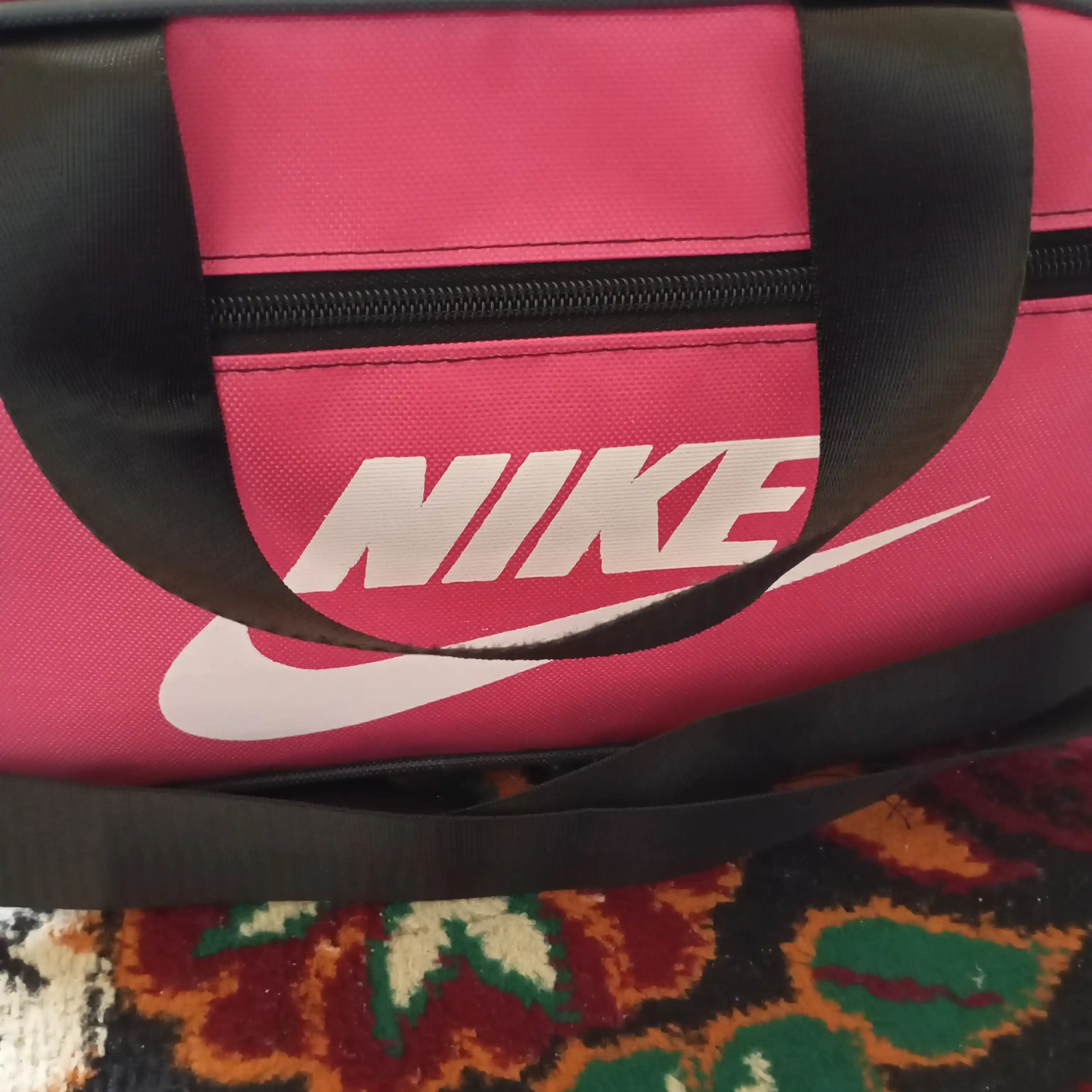 Erkaklar va ayollar sport sumkasi