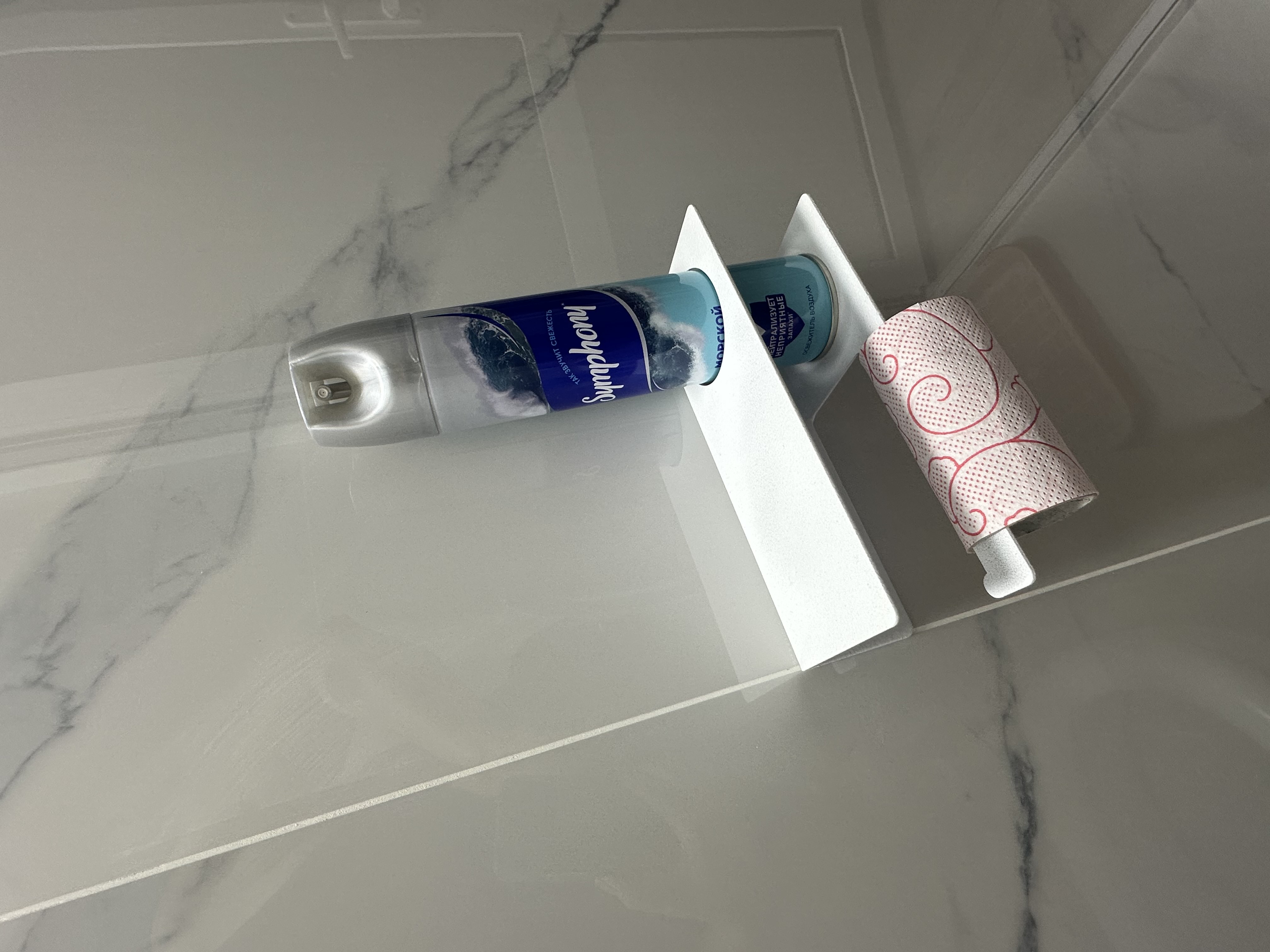 Devorga o'rnatiladigan tualet qog'ozi ushlagichi