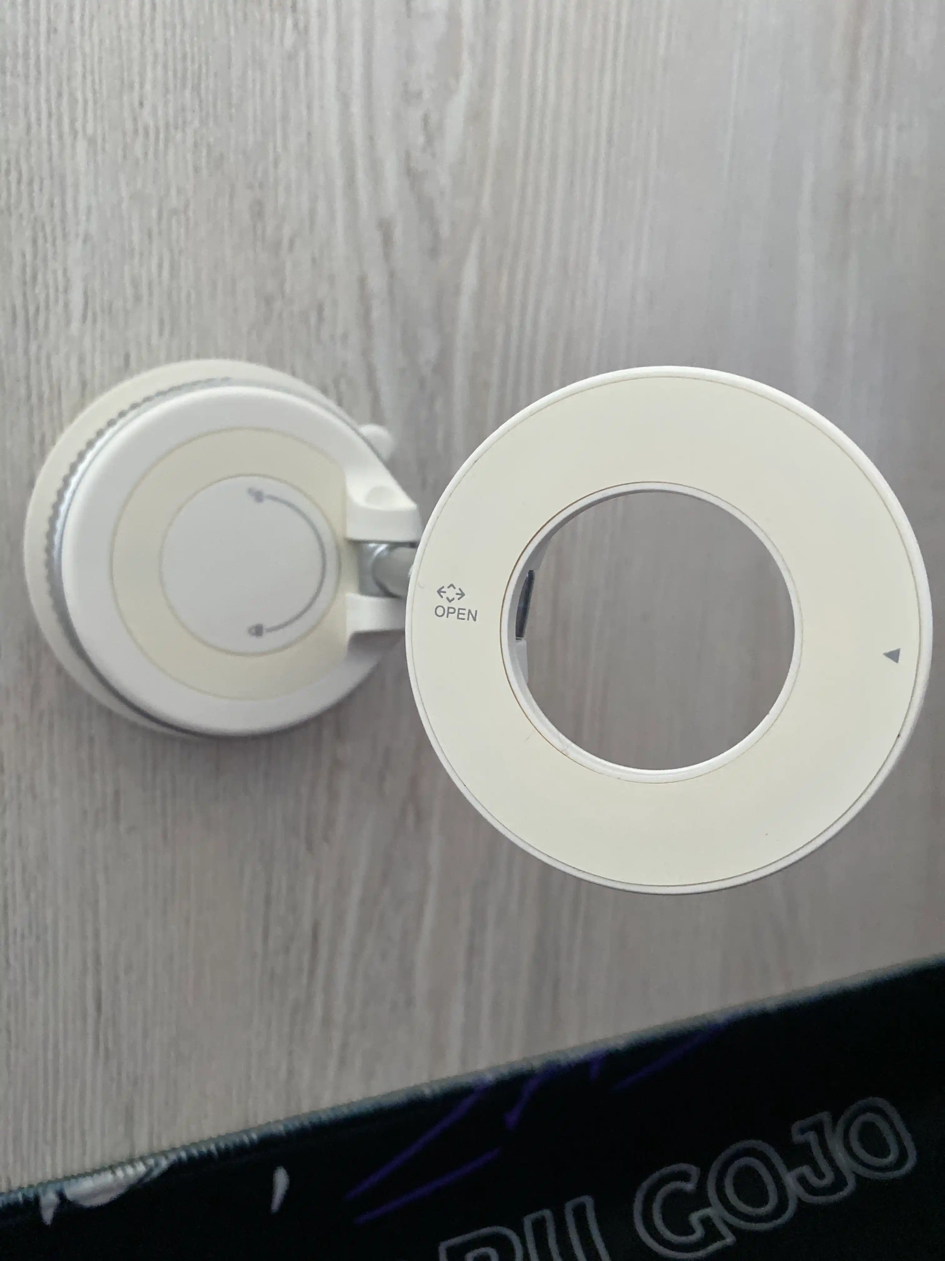 Держатель для телефона в машину, вакуумный, MagSafe
