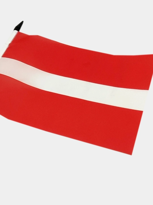 Diycrafts black SE flags are thick silk-based flags with glitter on a black flagpole