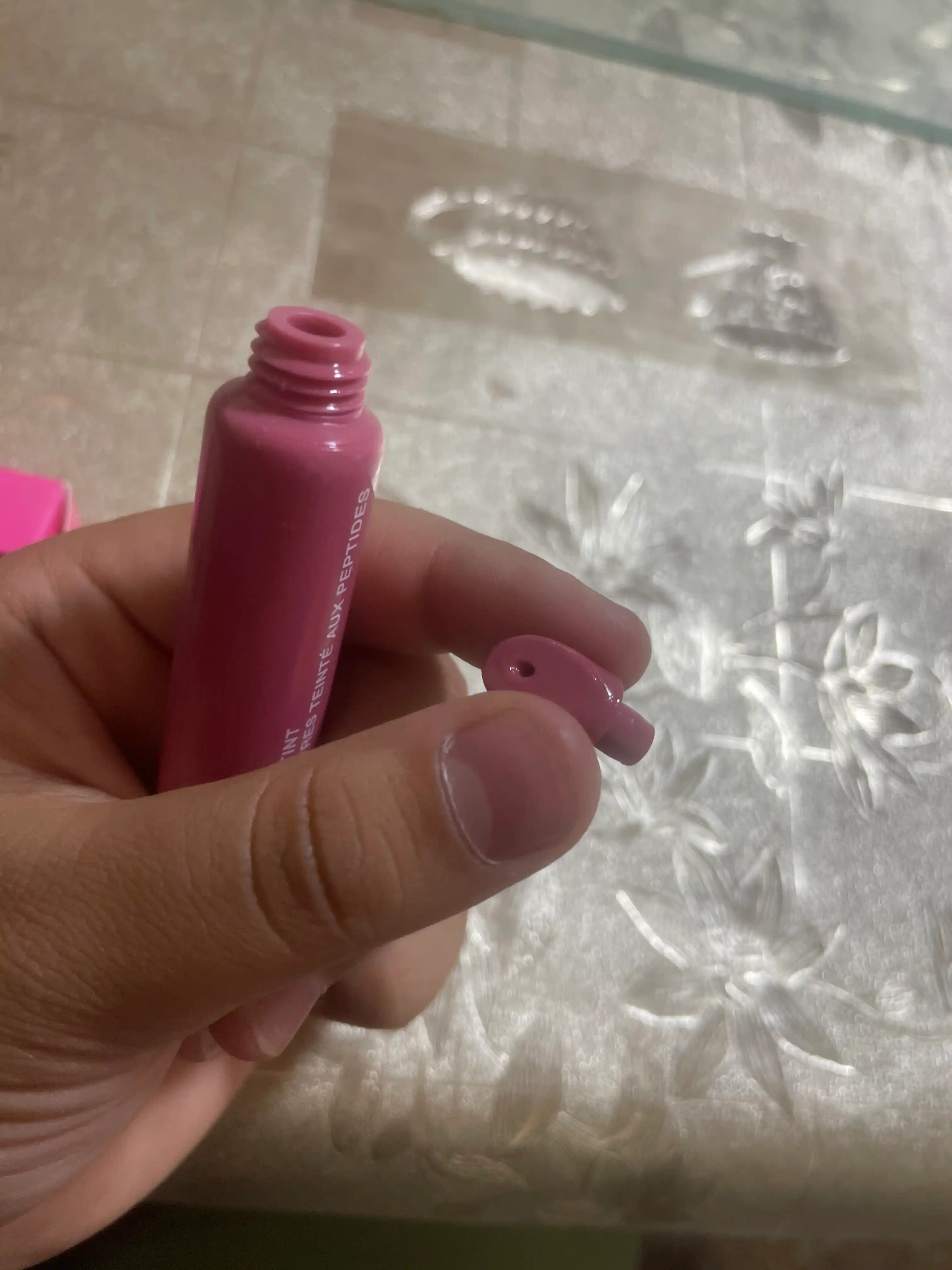 Lab boyog'i va tint porlashi Rhode  Peptid Lip Tint