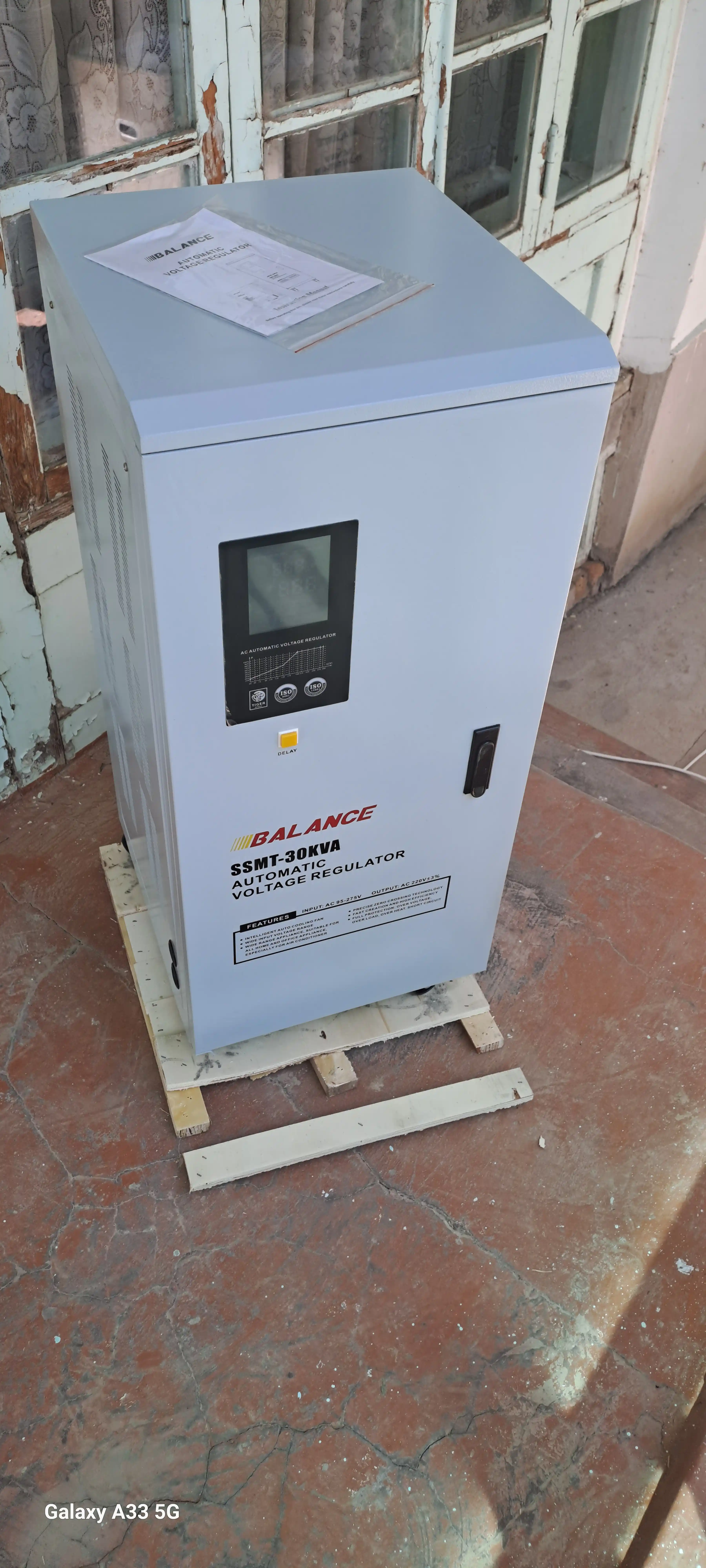 Kuchlanish stabilizatori Balance 30 kVA, latorli, 100-250V