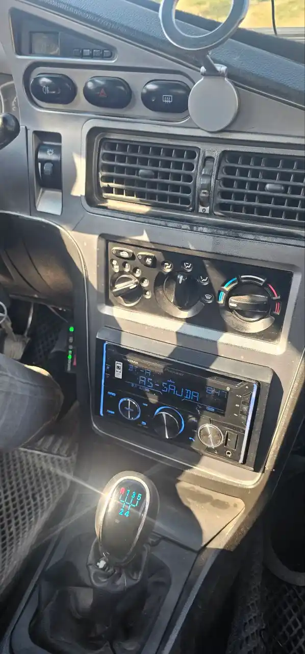 Автомагнитола Pioneer FH-S725BT, с технологией Bluetooth