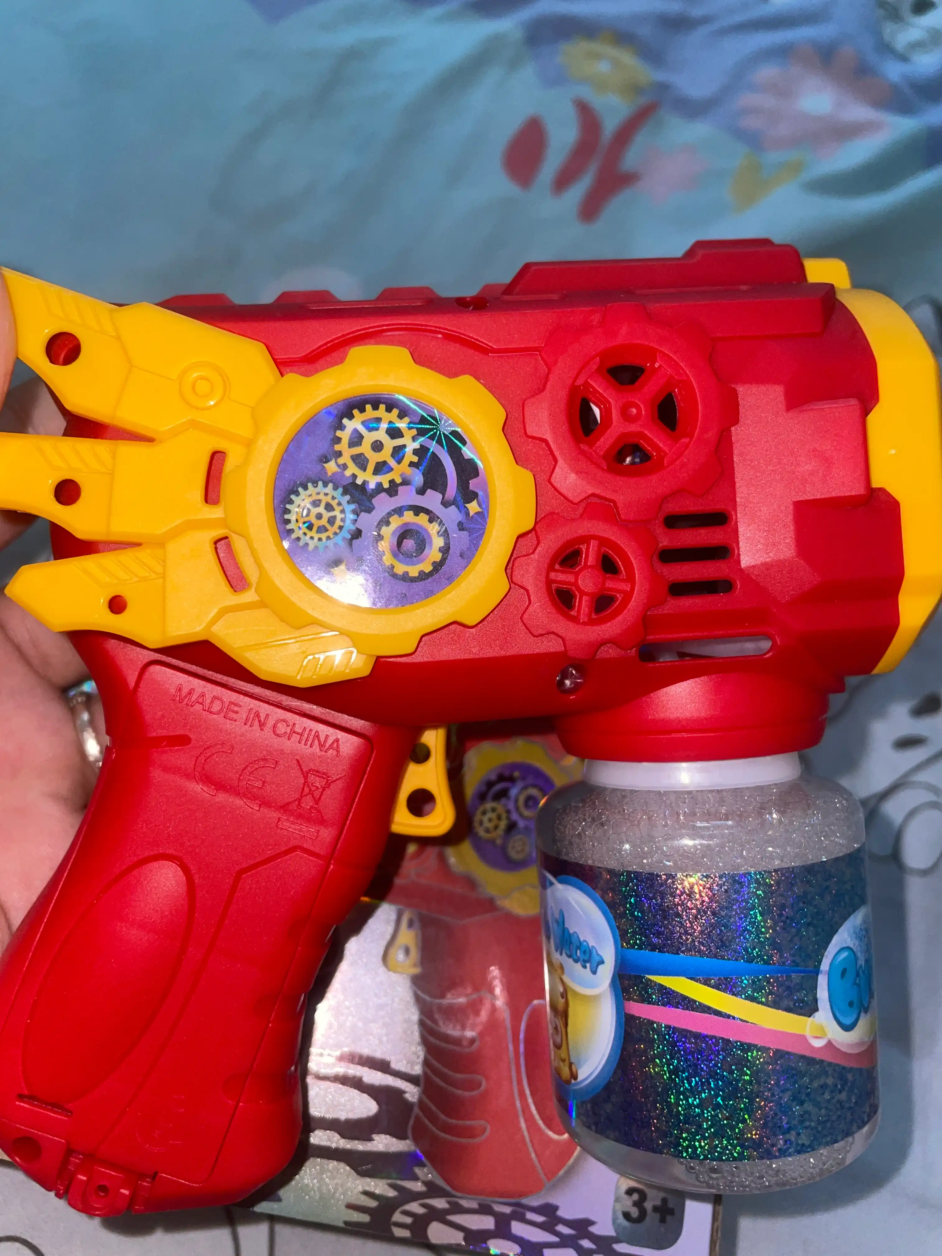 Bubble Gun – Яркий пузырьковый пистолет для детей