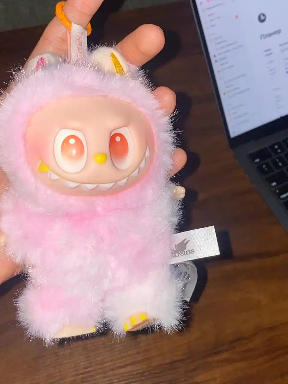 Labubu 1:1 POP MART kolleksion figurchasi "The Monsters Big into Energy" 1 dona, tasodifiy