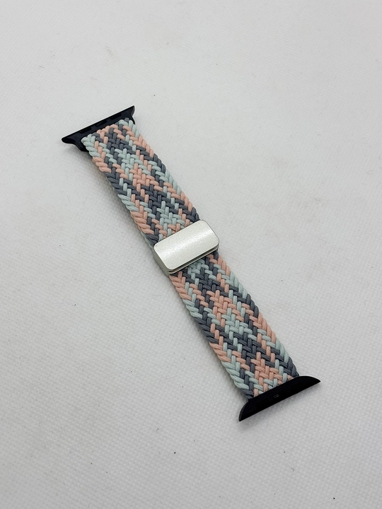 Нейлоновый ремешок с магнитной застёжкой для Apple Watch 3–9, SE, SE 2 и Ultra, 42–49 мм