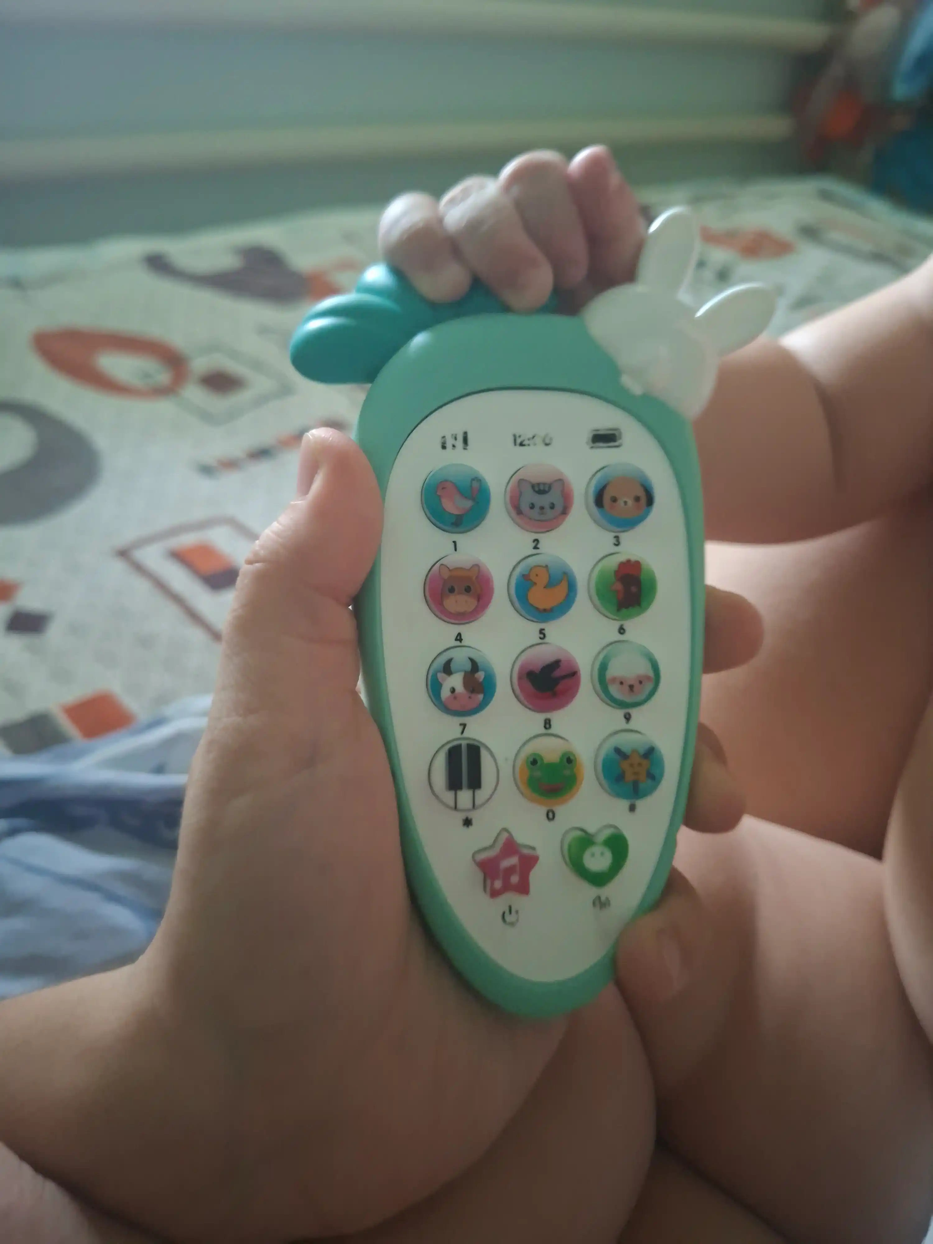 6 oylik va undan katta bolalar uchun yorug‘lik, tovushlar va ohanglar bilan jihozlangan musiqiy rivojlantiruvchi telefon