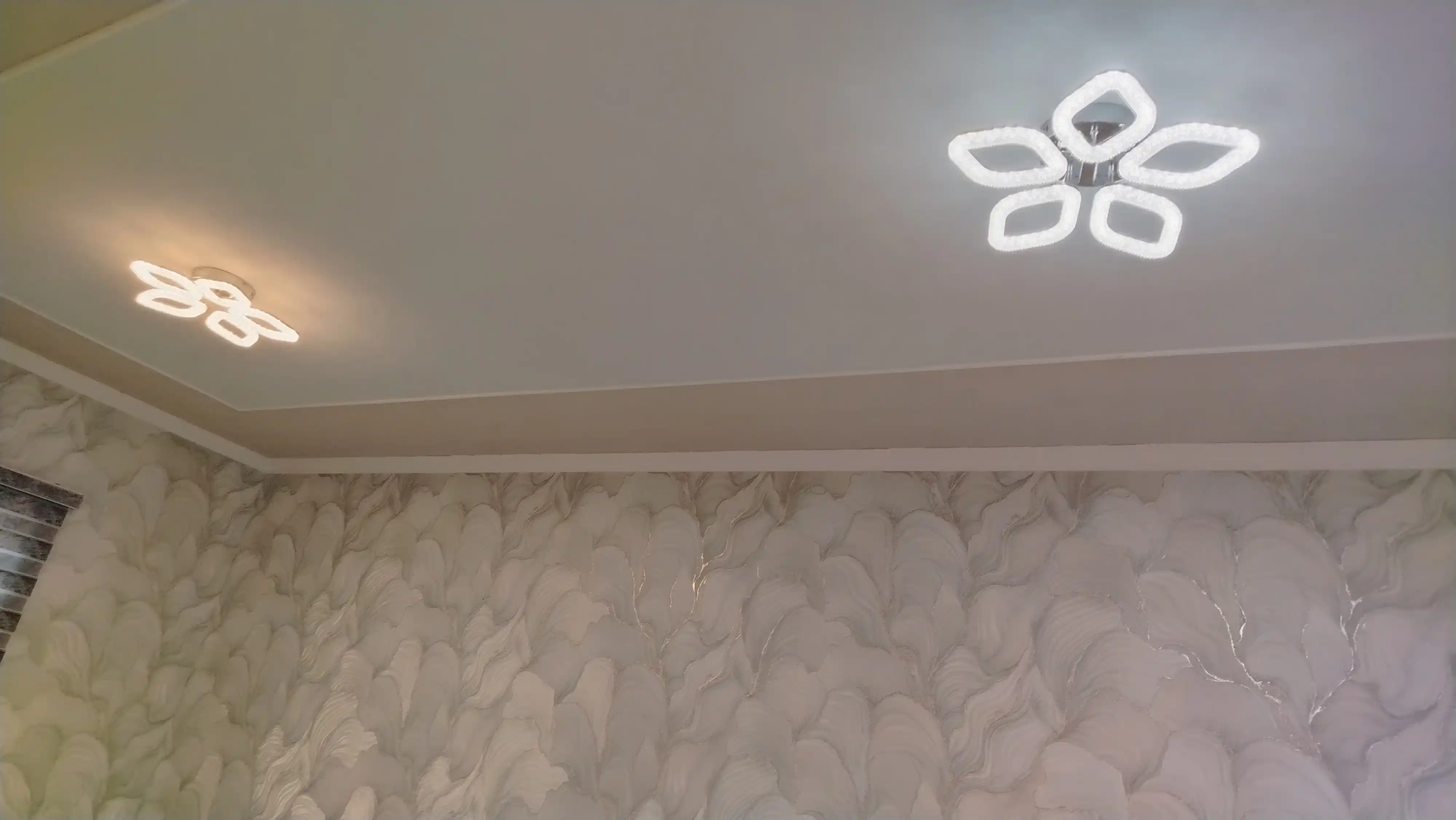 LED shift qandil, pultli yorug‘lik diodli qandil, 3 rejimli, kristalli, oshxona uchun