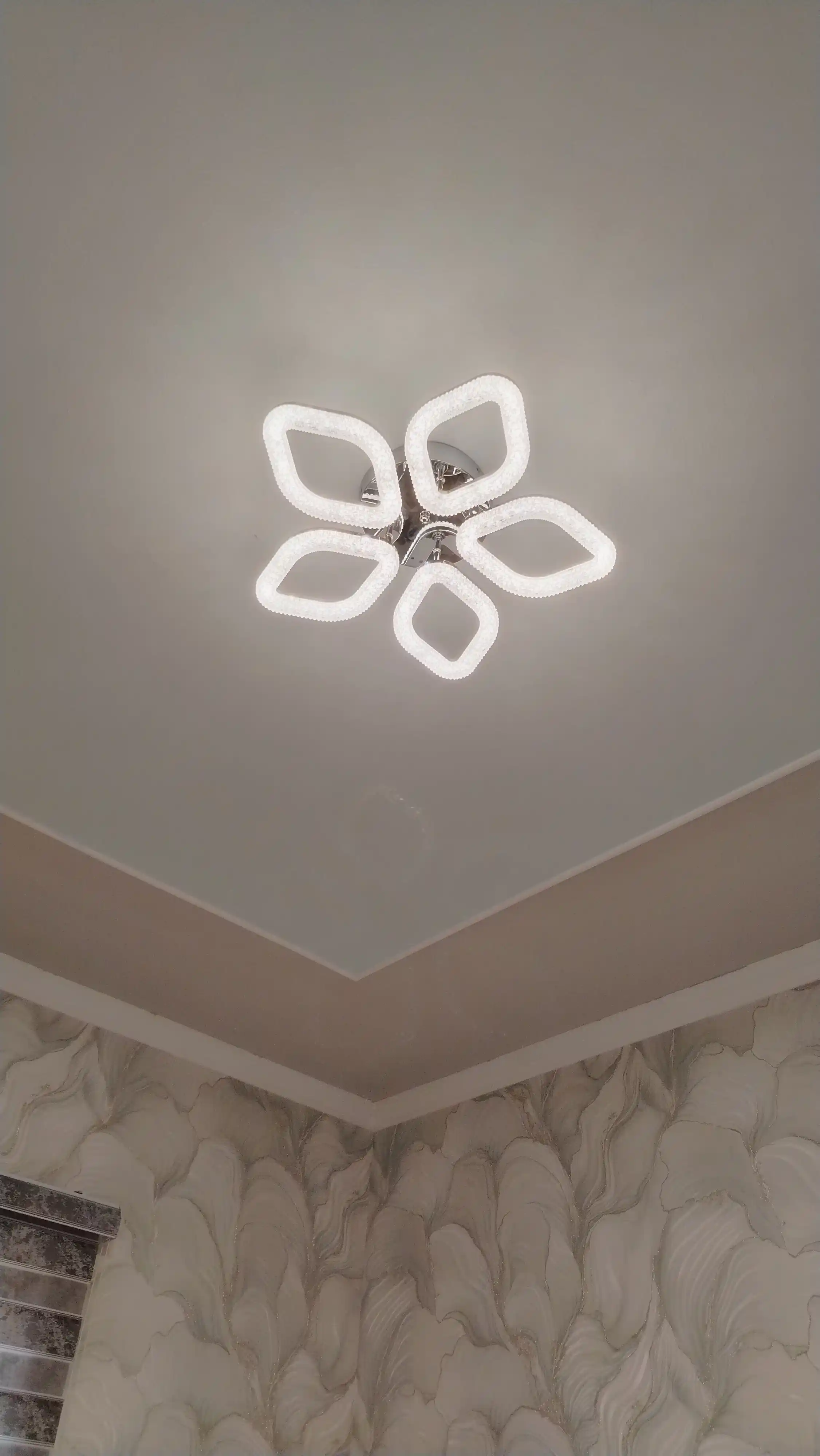 LED shift qandil, pultli yorug‘lik diodli qandil, 3 rejimli, kristalli, oshxona uchun