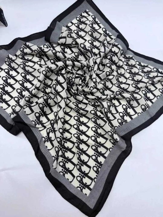 Ayollar uchun ipak ro'mol, 90 x 90 sm