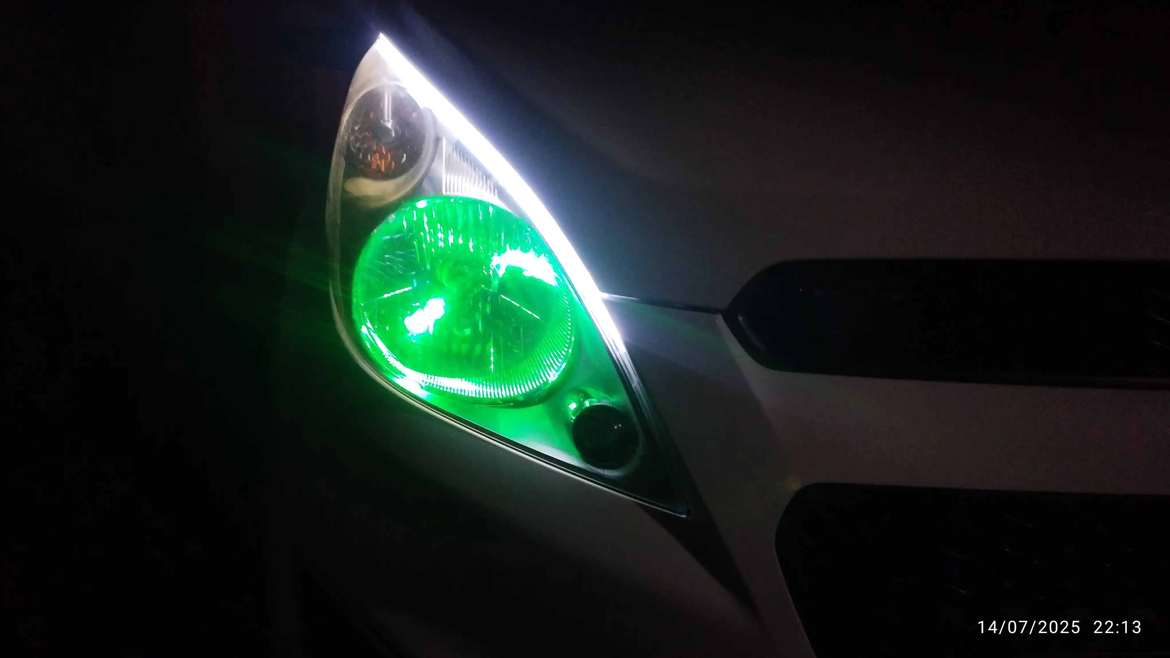 Avtomobil LED rangli lampalar T10, RGB, 2 dona