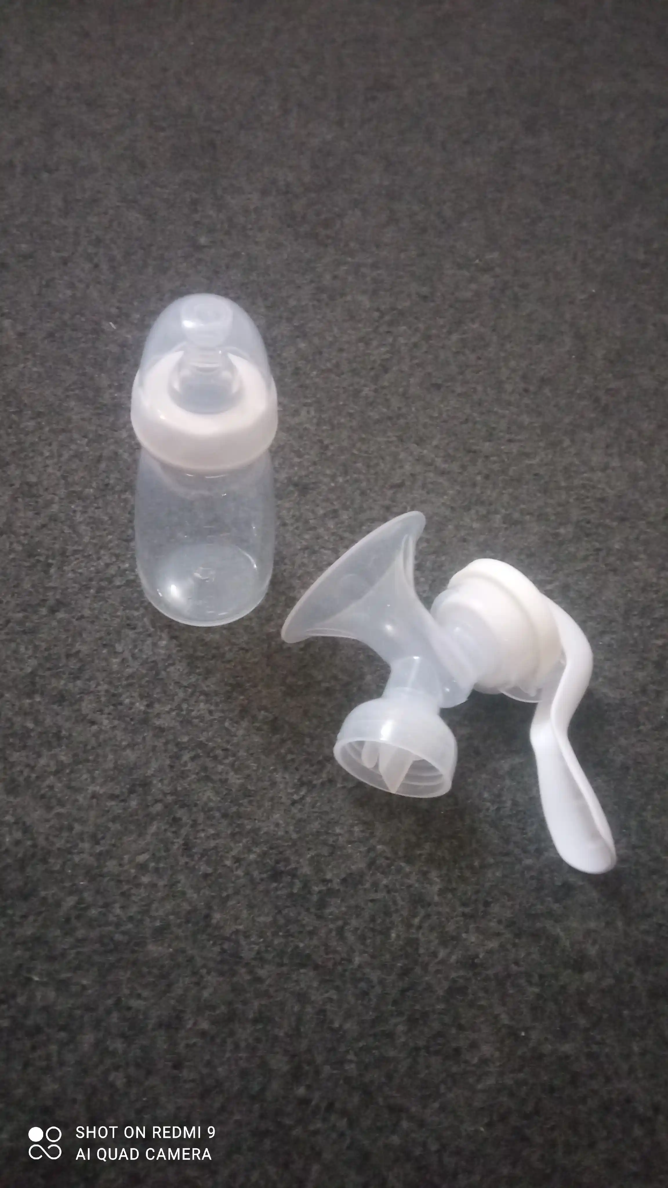 Sut sogadigan, mexanik qol sut soruvchi 2 tasi 1, butilkachasi bilan, 150 ml