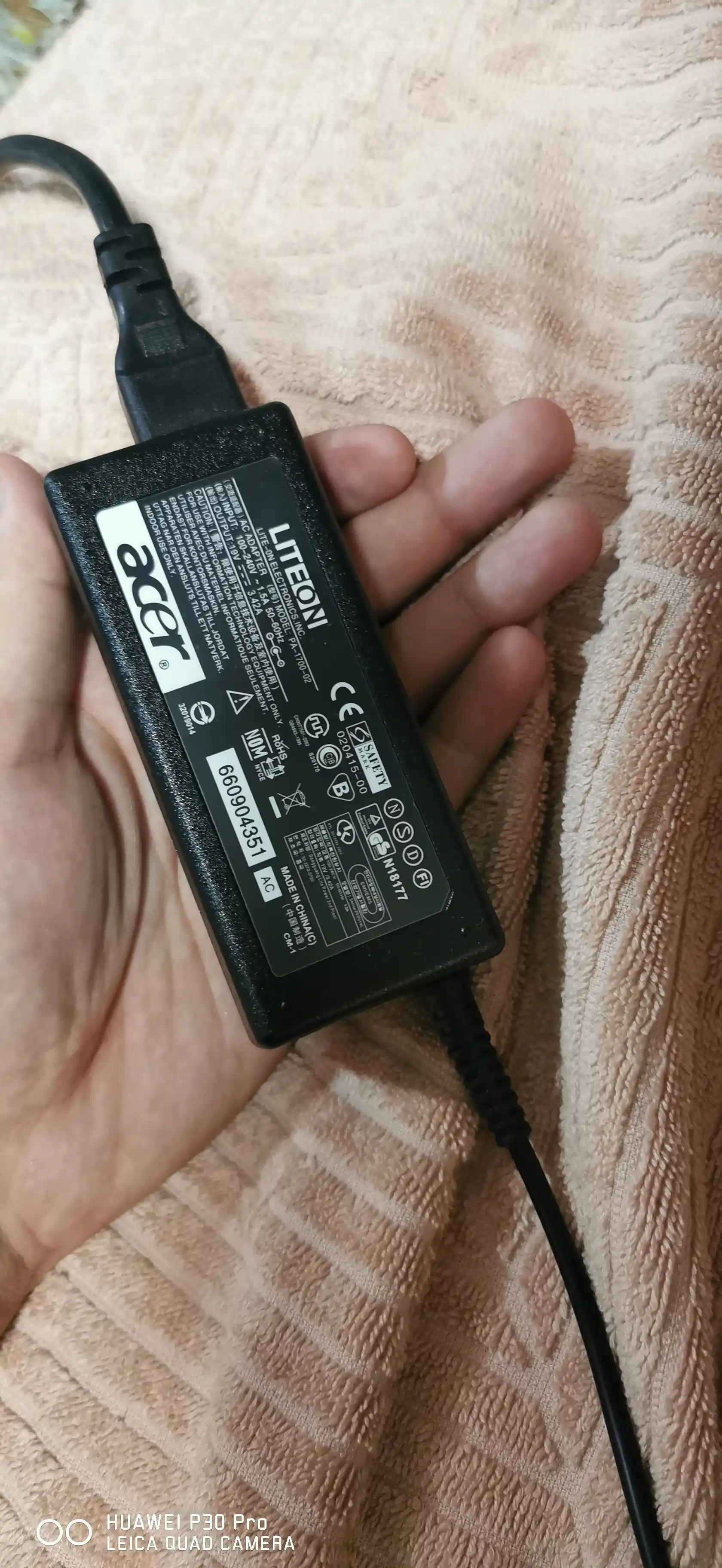 Зарядка для ноутбука Acer 19V 3.42A 65W блок питания маленький конец