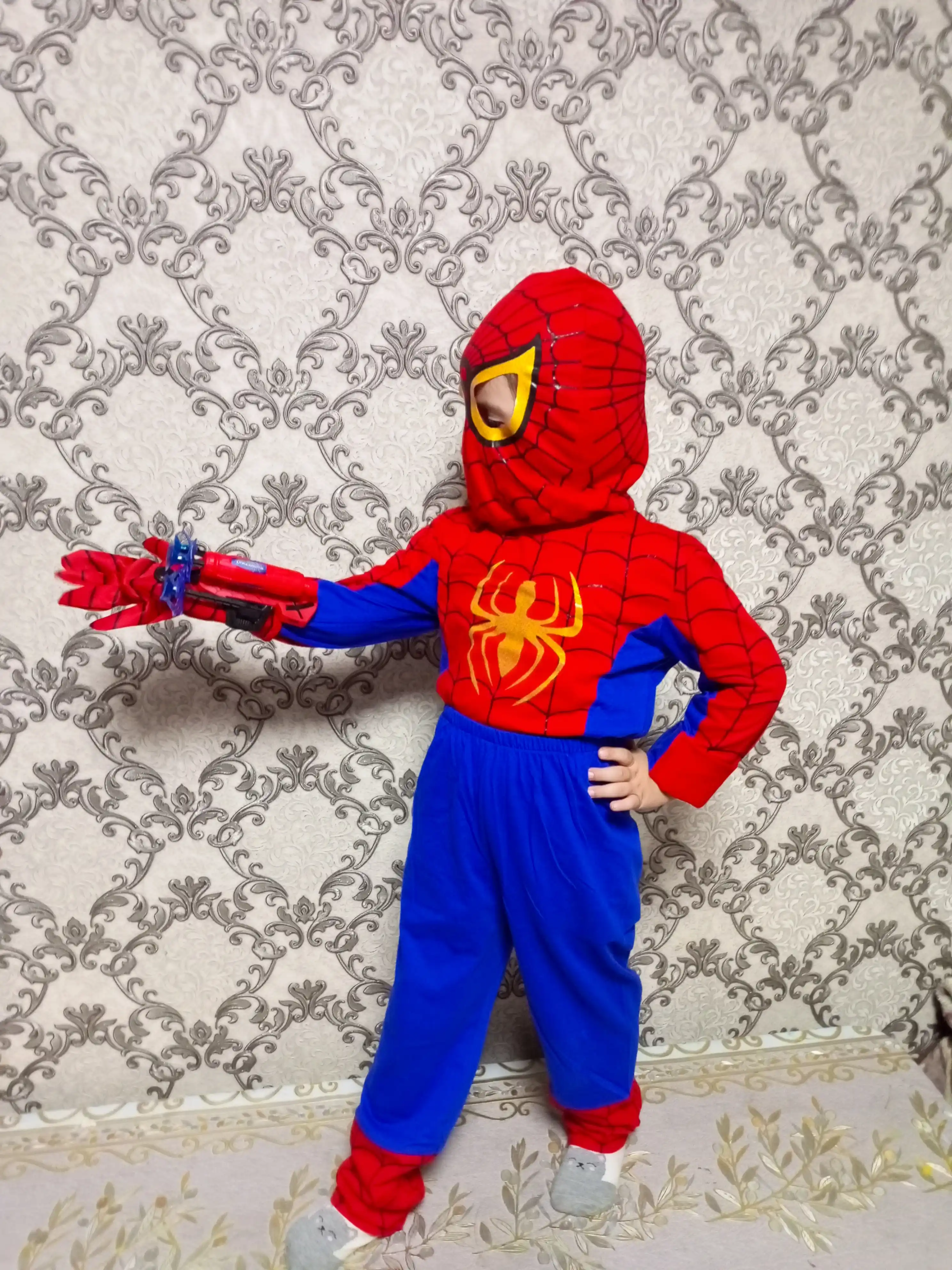 O'rgimchak odam blasteri: o'q otuvchi qo'lqop - Bolalar uchun Spider Man o'yinchog'i