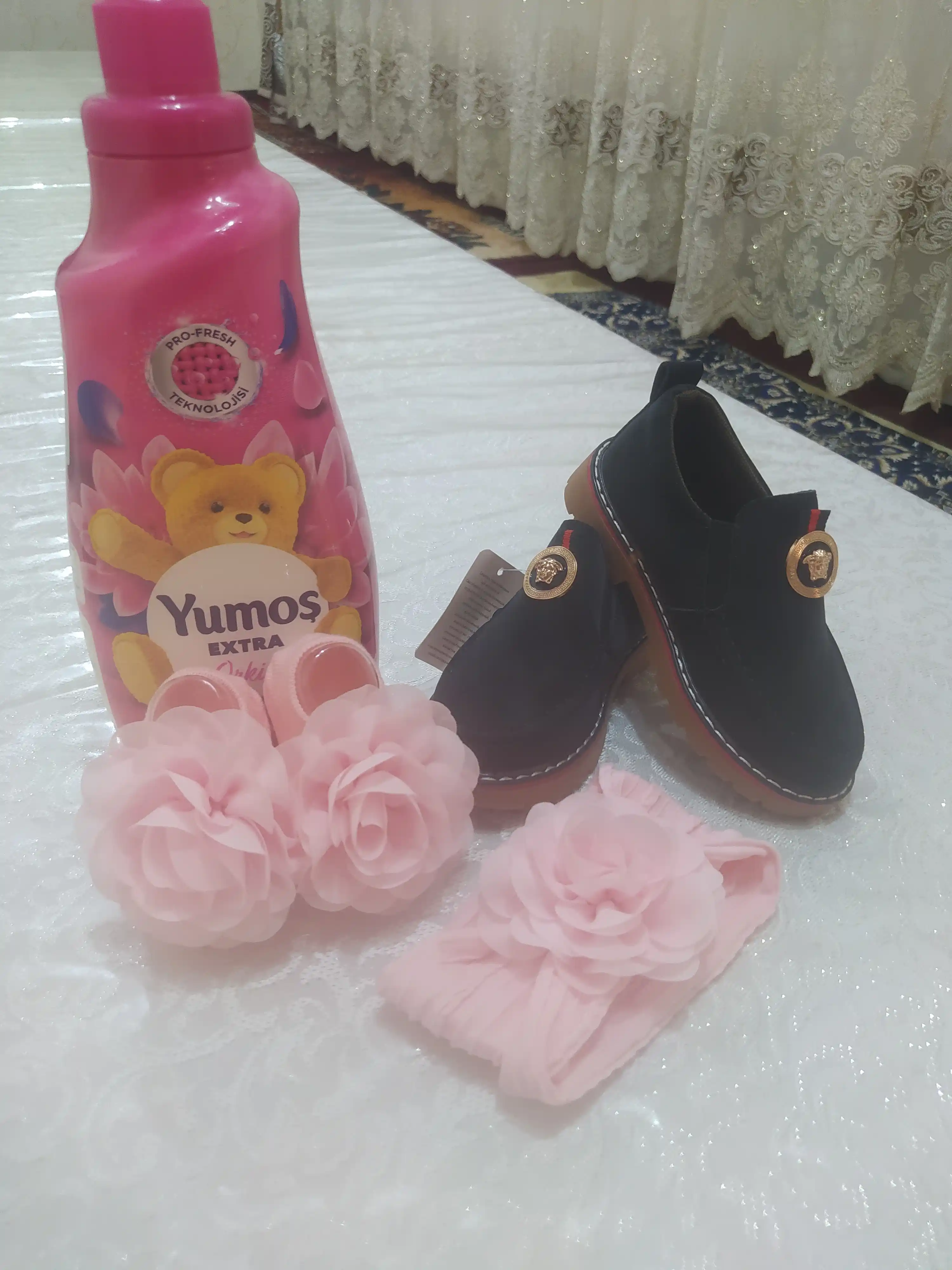 Yosh bolalar uchun yumshoq va yengil mokasinlar, yurush uchun qulay mokasinlar