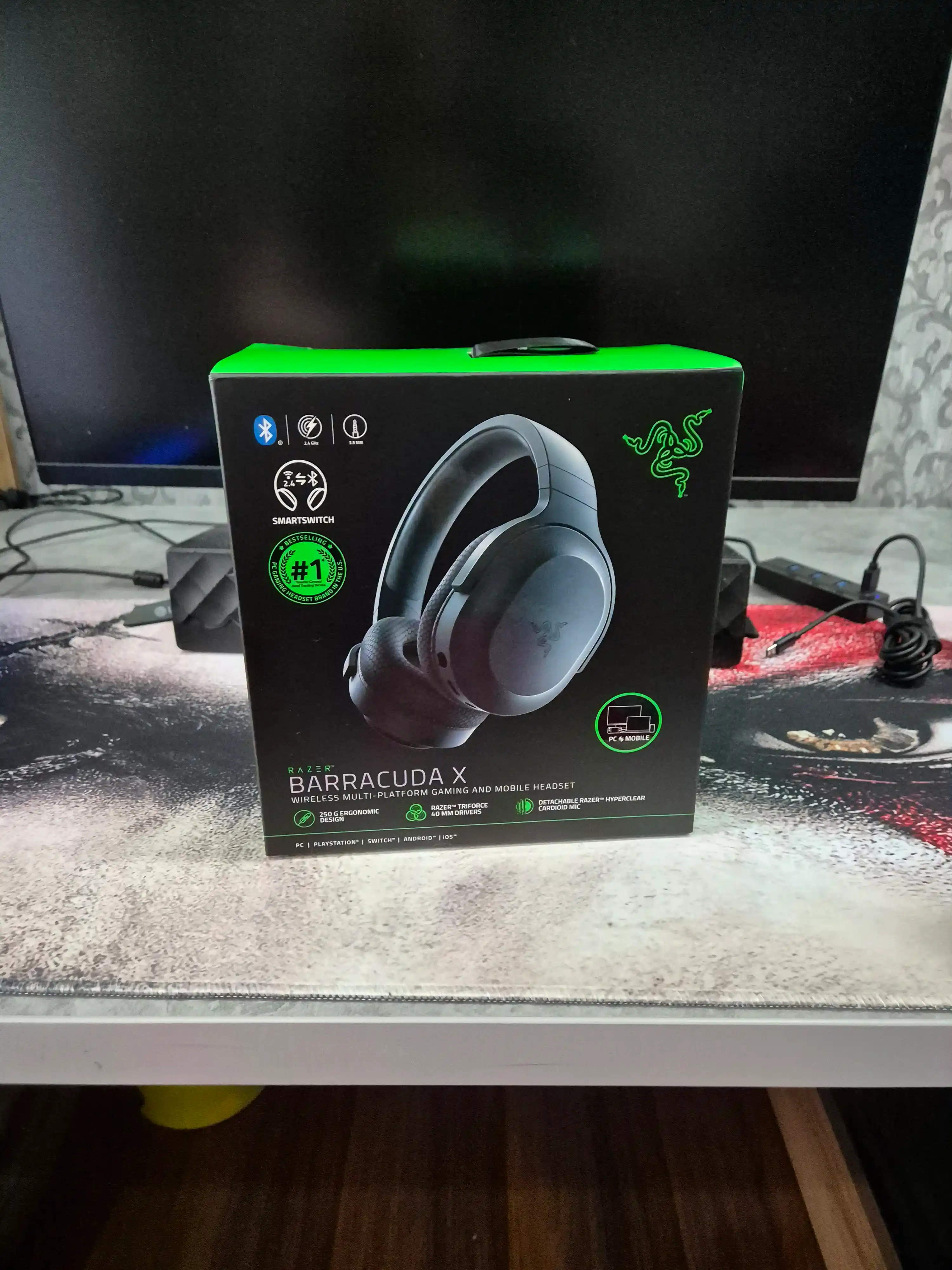Simsiz o'yin minigarnituralari Razer Gaming eshitish vositasi Barracuda X 7.1 BT/WL