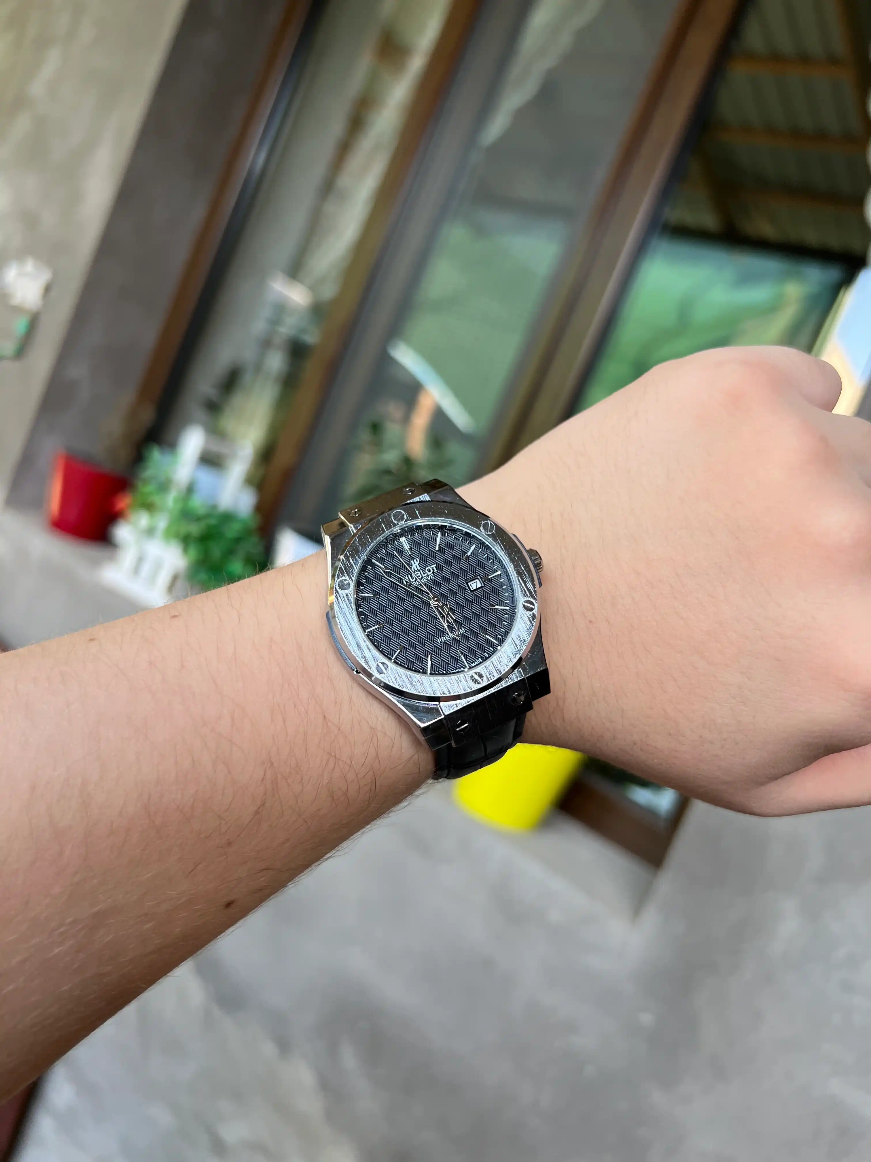 Erkaklar qo'l soati Hublot, har qanday uslubga mos keluvchi universal dizayn, quti bilan