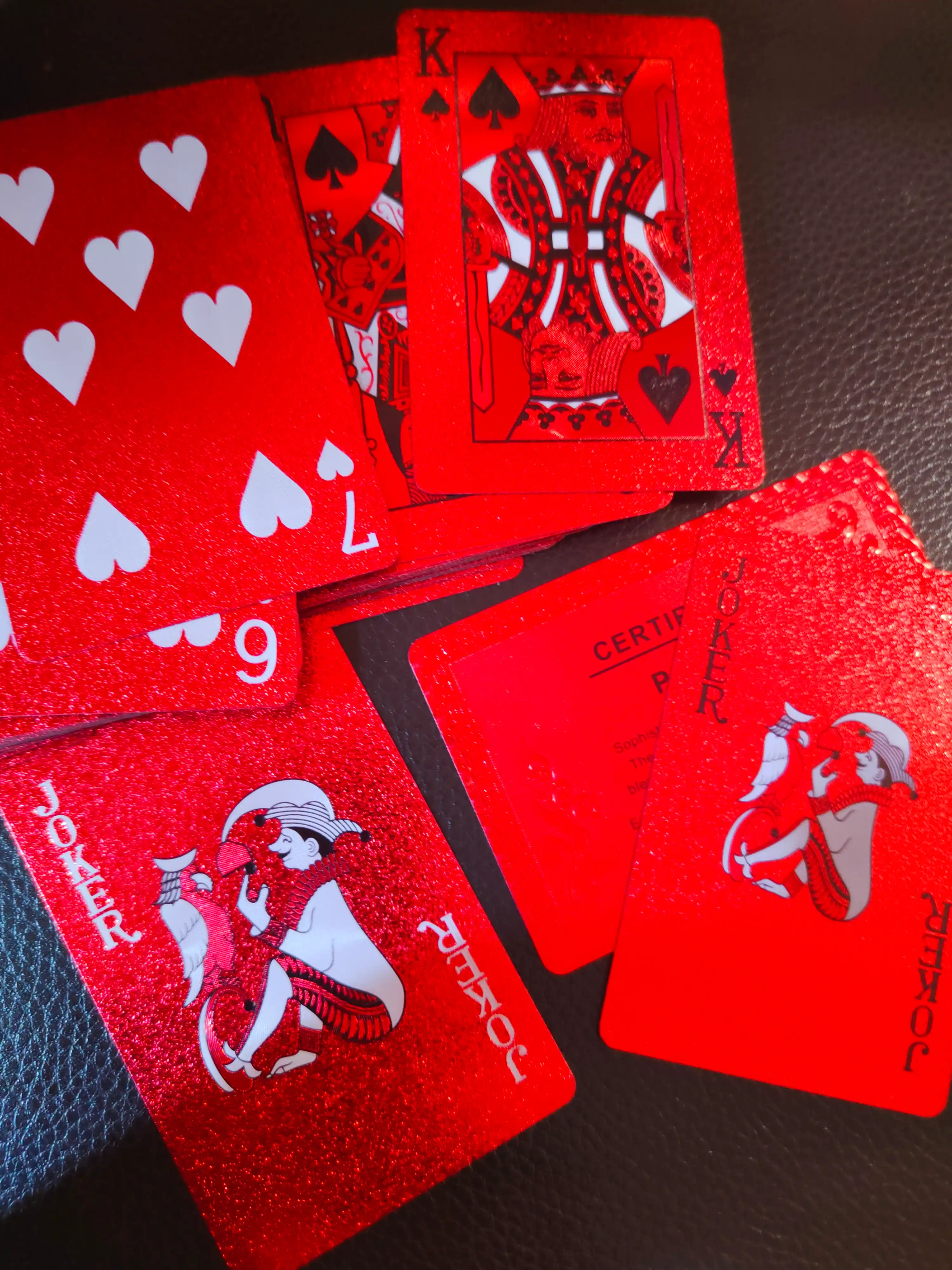 Ko'p rangli kartalar, poker, fokuslar, boshqa o'yinlar uchun, plastik, 1 to'plamda 54 dona