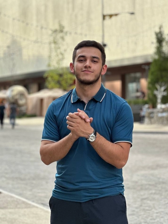 Erkaklar uchun italanski fason finka, kalta yengli,polo finka oq RIVA