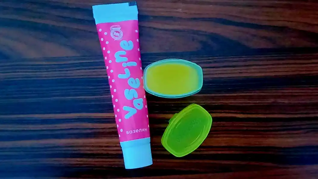 Kosmetik vazelin, hidsiz, 15 g