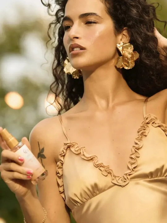 Парфмированный спрей для тела AMBER ELEXIR,GIORDANI GOLD EVERLASTING, POSSES, 100 мл