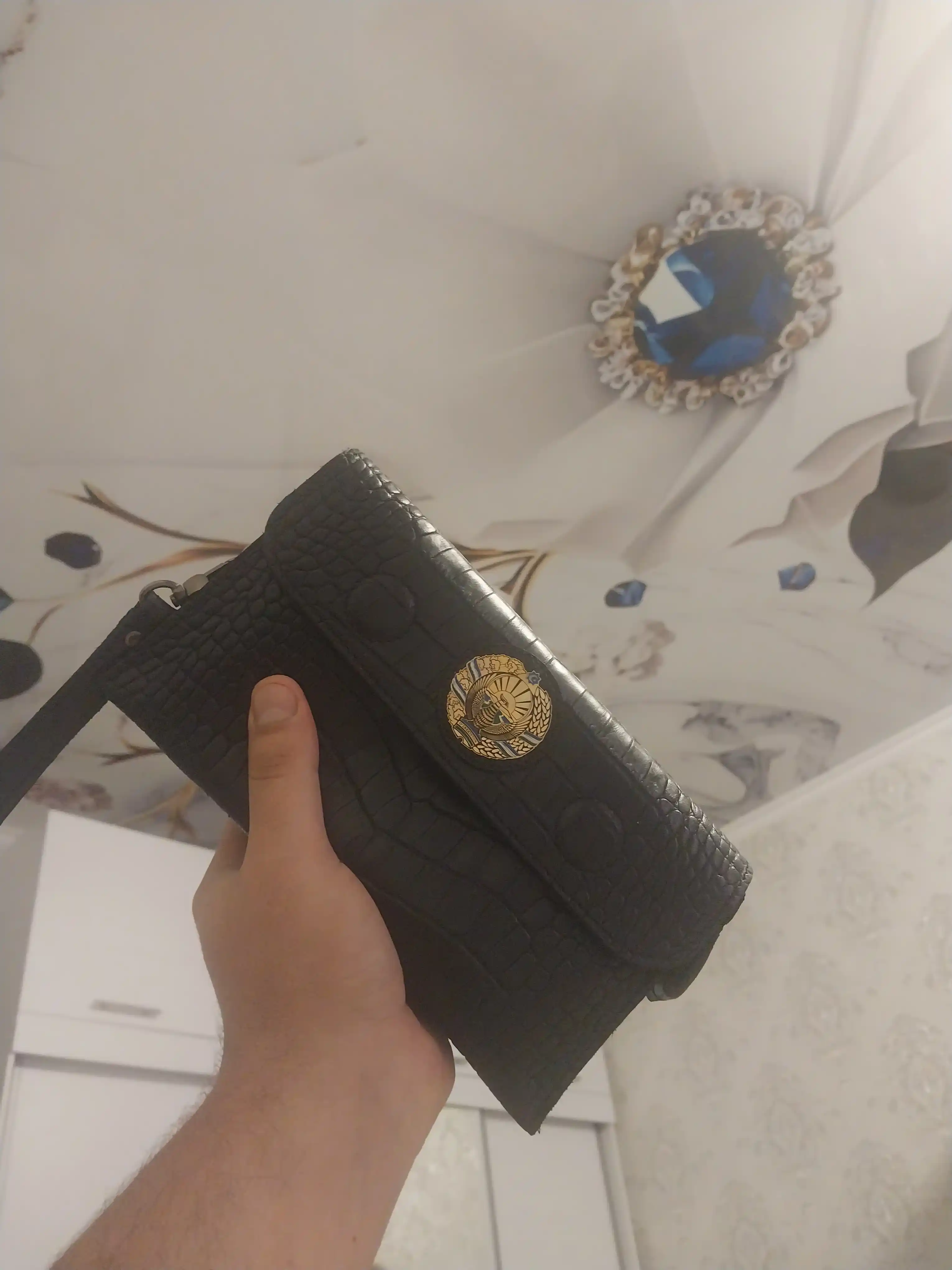 Hamyon Black Gator, tabiiy charmdan