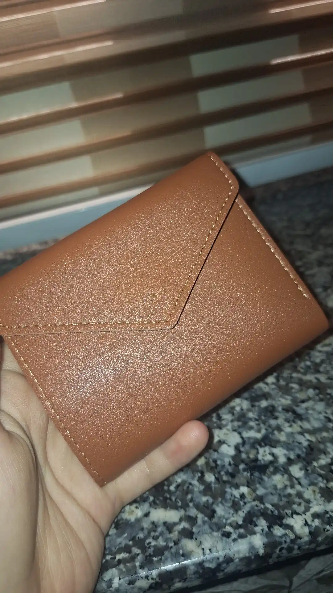 Ayollar mini-hamyoni, ixcham va sig‘imli, 3 buklama