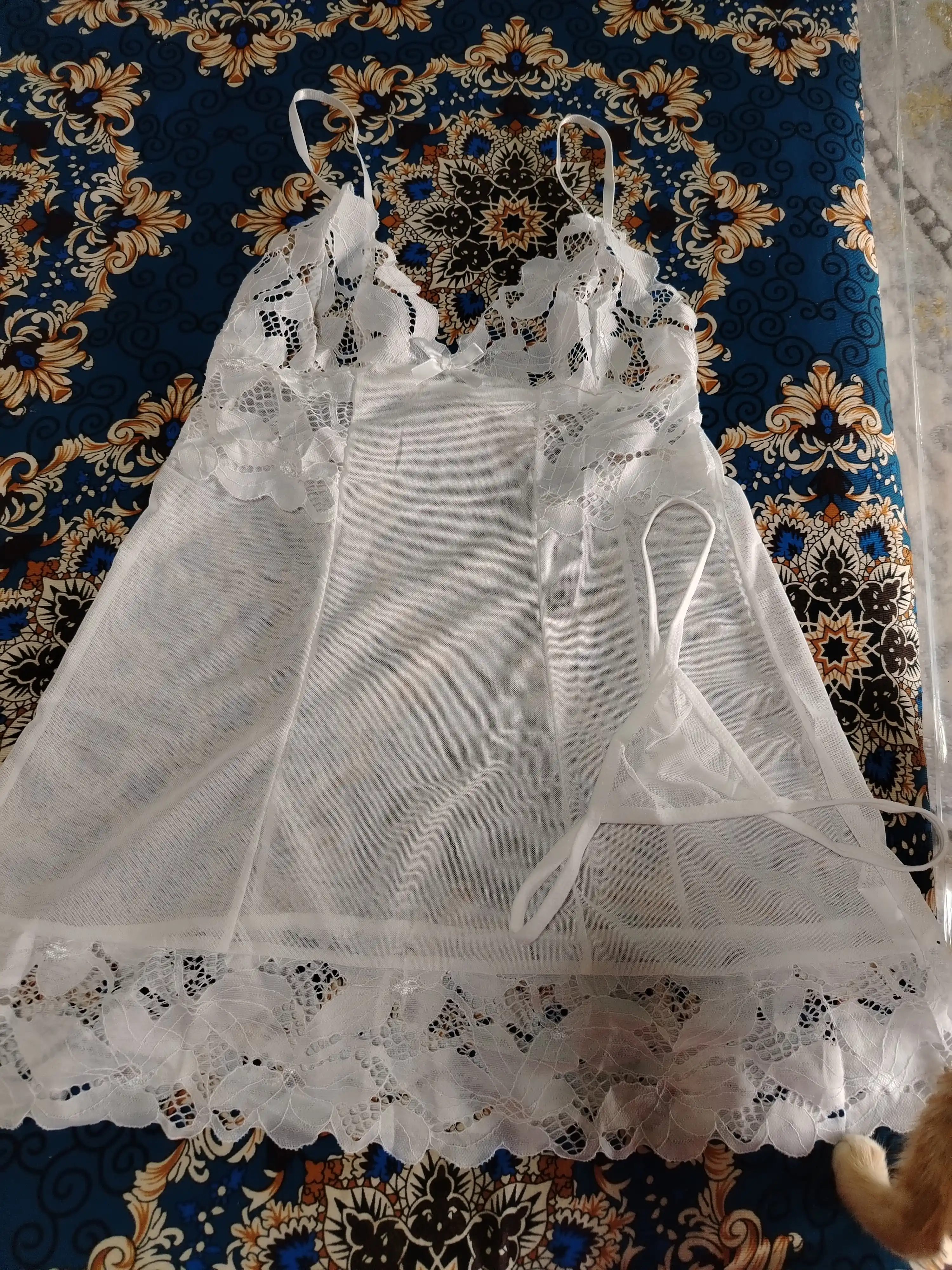To`rli penyuari, stringlar bilan to'plam, pijama ayollar uchun to'plami