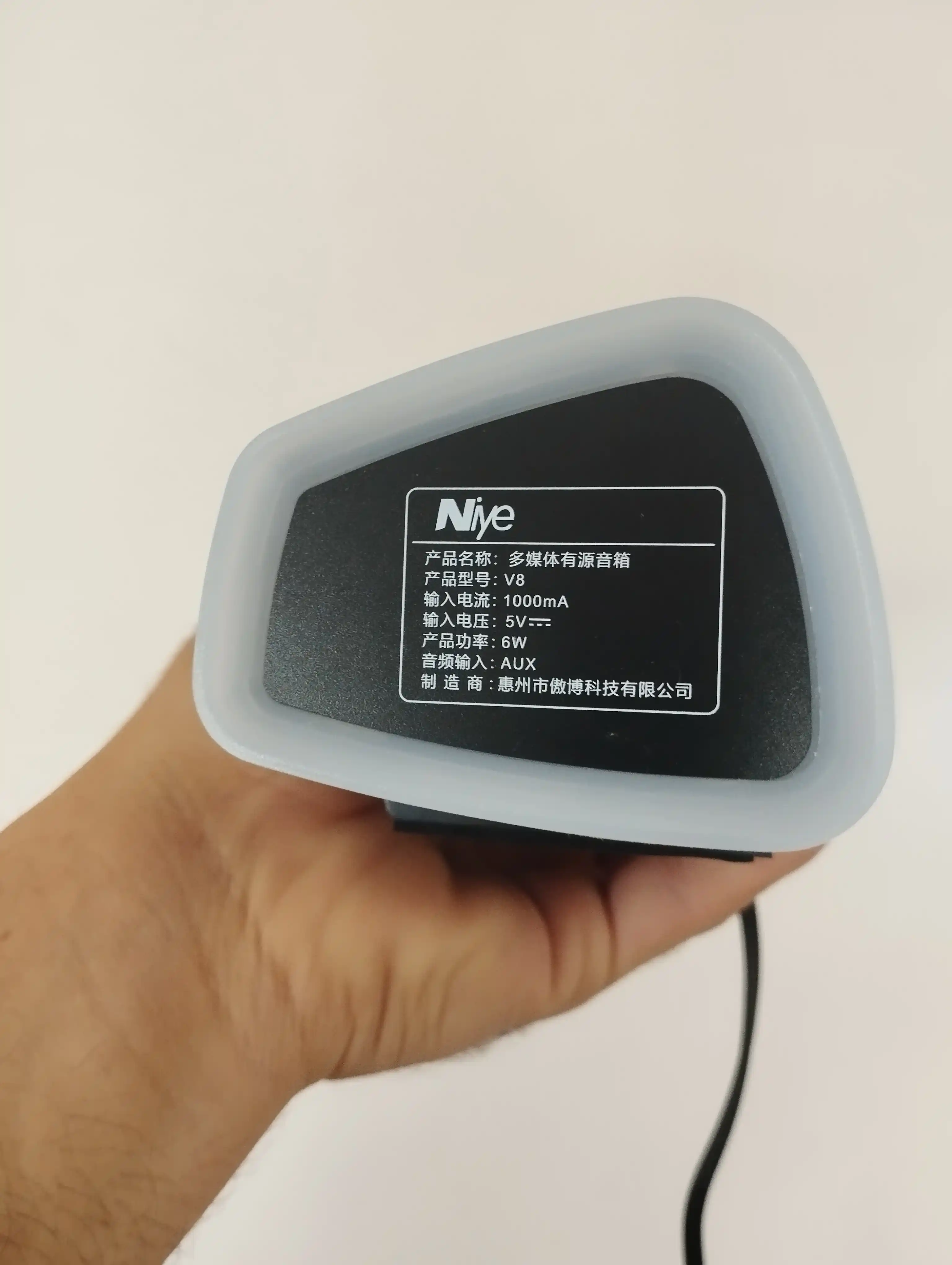Simli kolonka kompyuter va telefon uchun, RGB yoritgichli soundbar