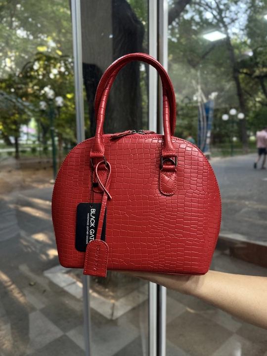 Ayollar sumkasi tabiiy charmdan Black Gator