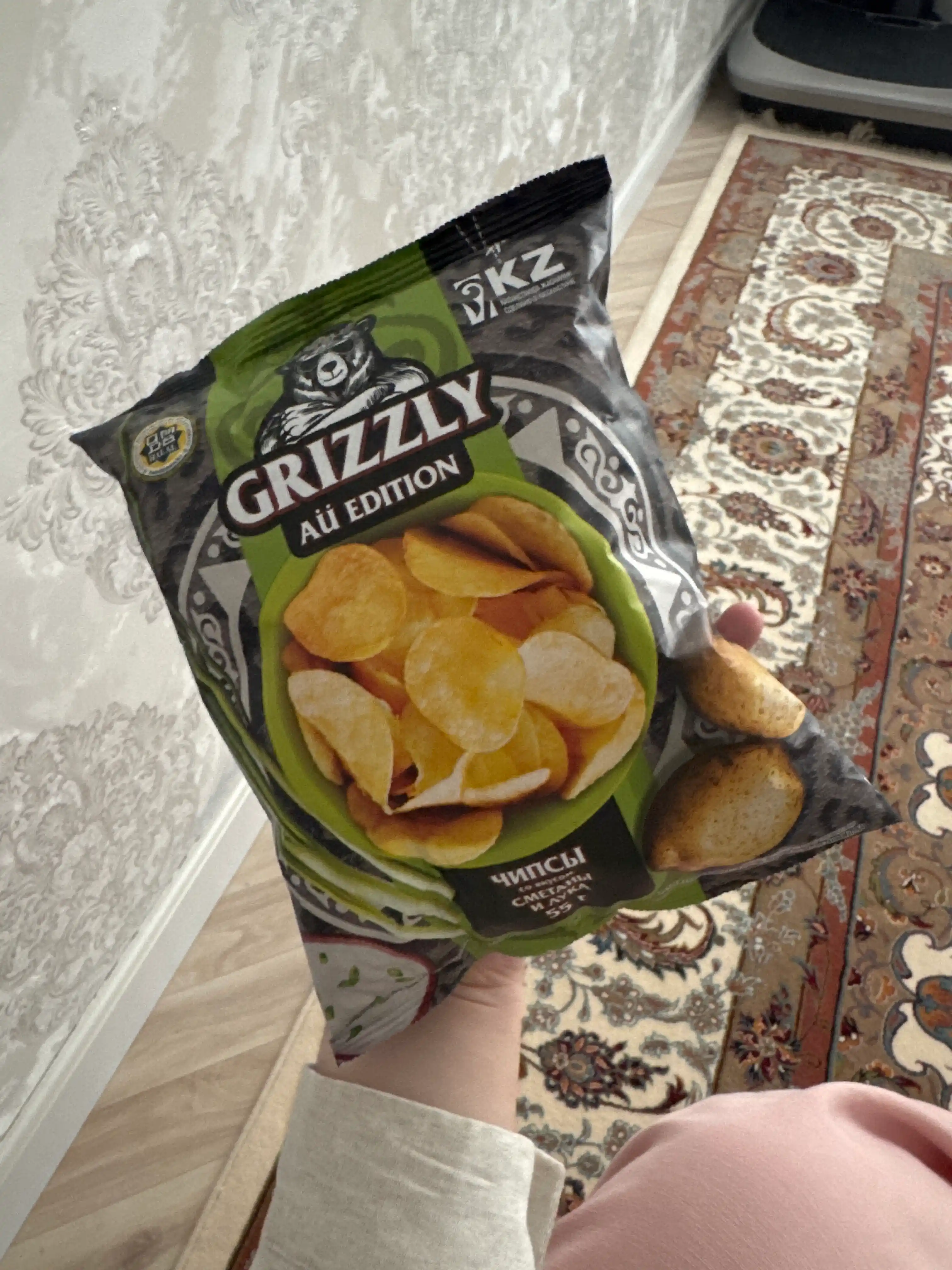 Чипсы Grizzly со вкусом сметана лук 55 г