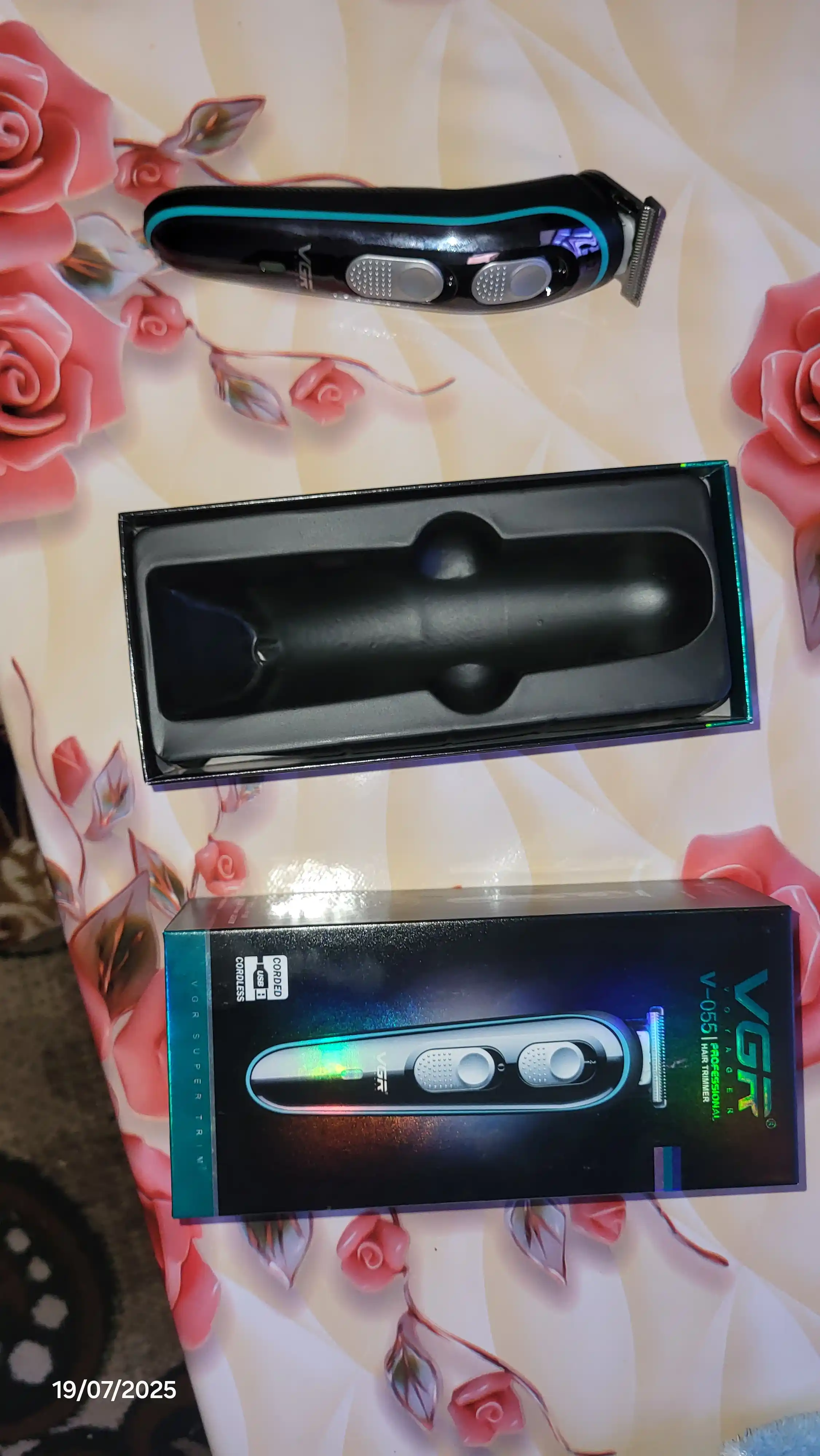 Soqol, mo‘ylov va soch uchun simsiz VGR V-055, 071, 075, 999, 933 trimmer